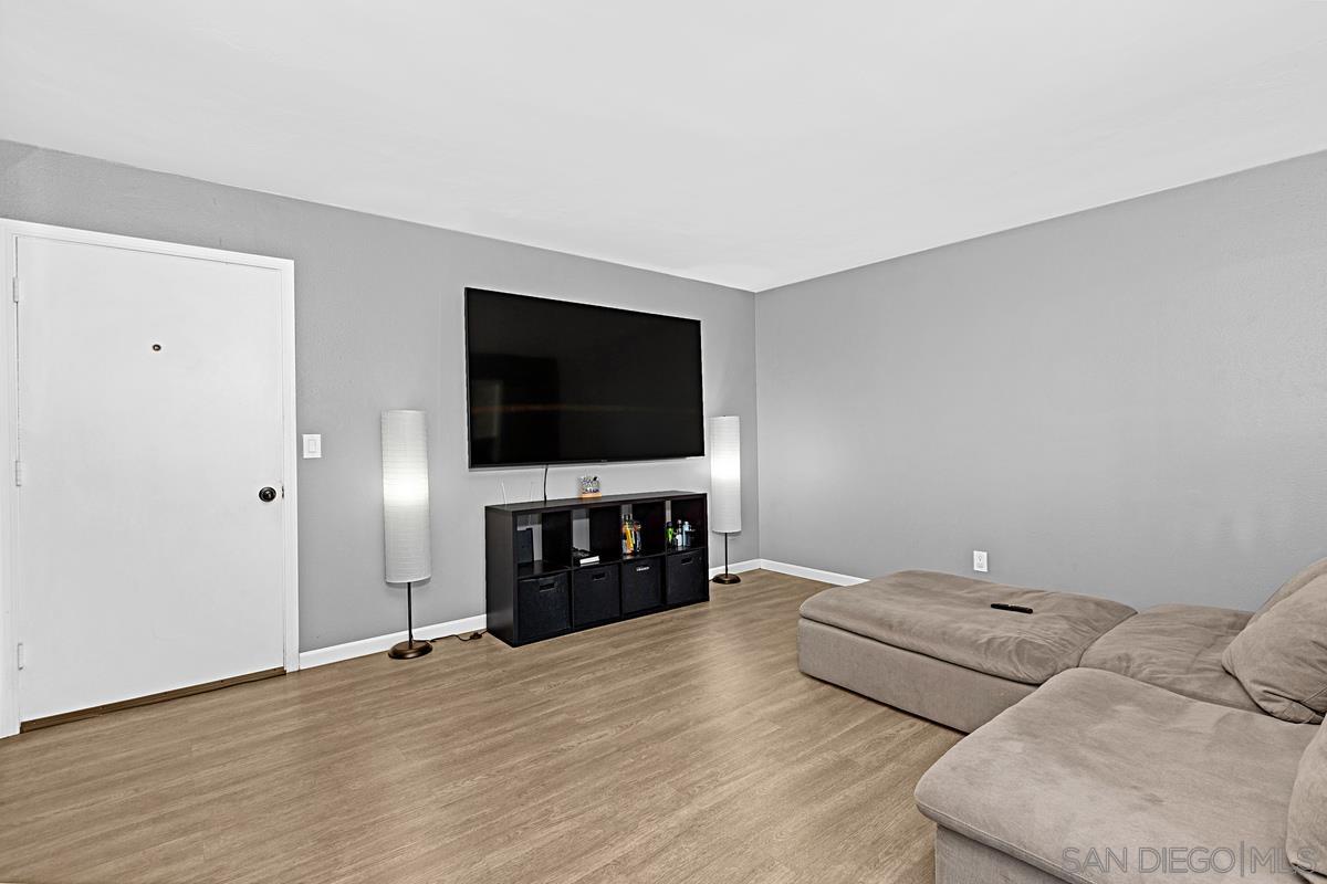 Detail Gallery Image 7 of 24 For 285  Moss  #9,  Chula Vista,  CA 91911 - 1 Beds | 1 Baths