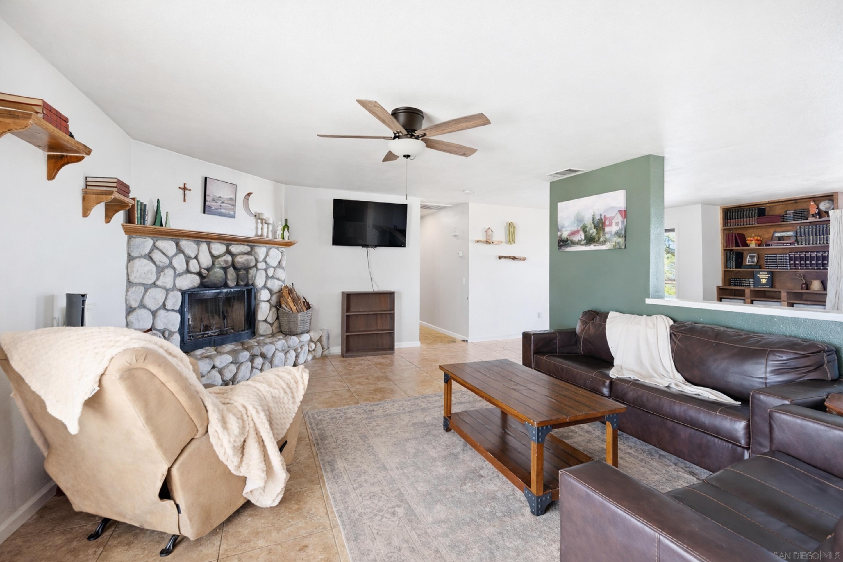 Detail Gallery Image 12 of 48 For 41494  Rolling Hills Drive, Aguanga,  CA 92536 - 3 Beds | 2 Baths
