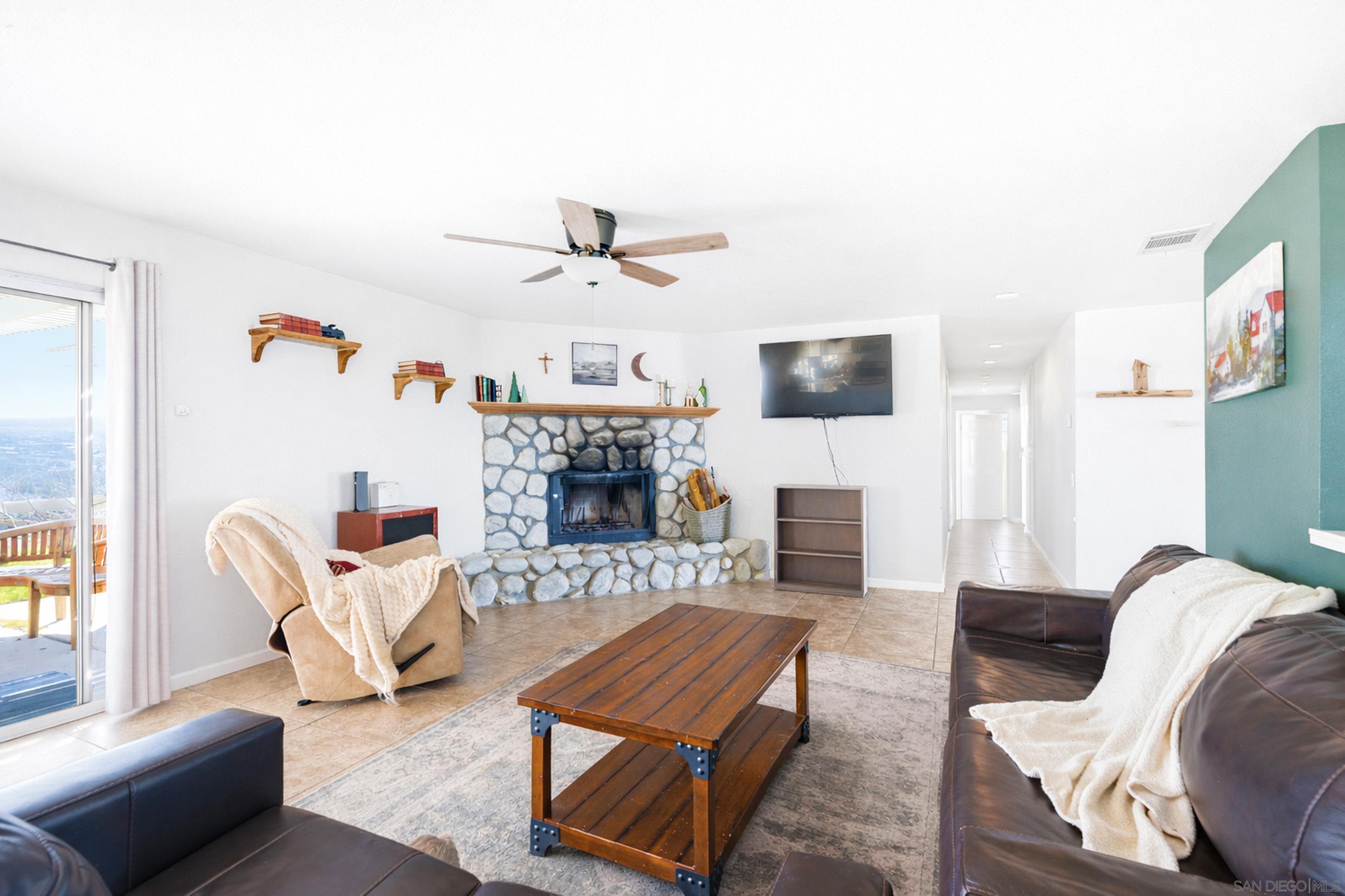 Detail Gallery Image 15 of 48 For 41494  Rolling Hills Drive, Aguanga,  CA 92536 - 3 Beds | 2 Baths