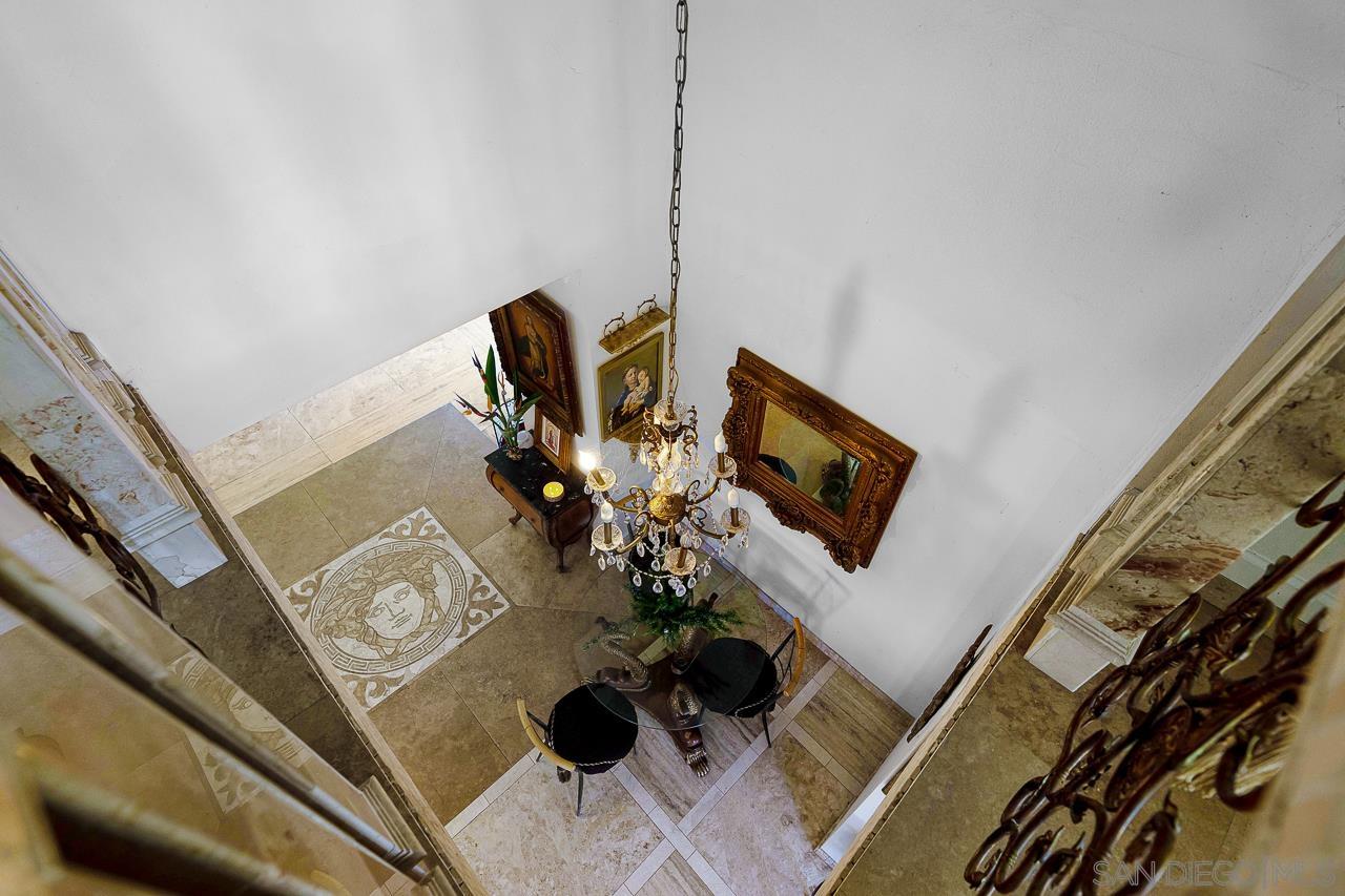 Detail Gallery Image 23 of 41 For 5628  Desert View Drive, La Jolla,  CA 92037 - 3 Beds | 2/1 Baths