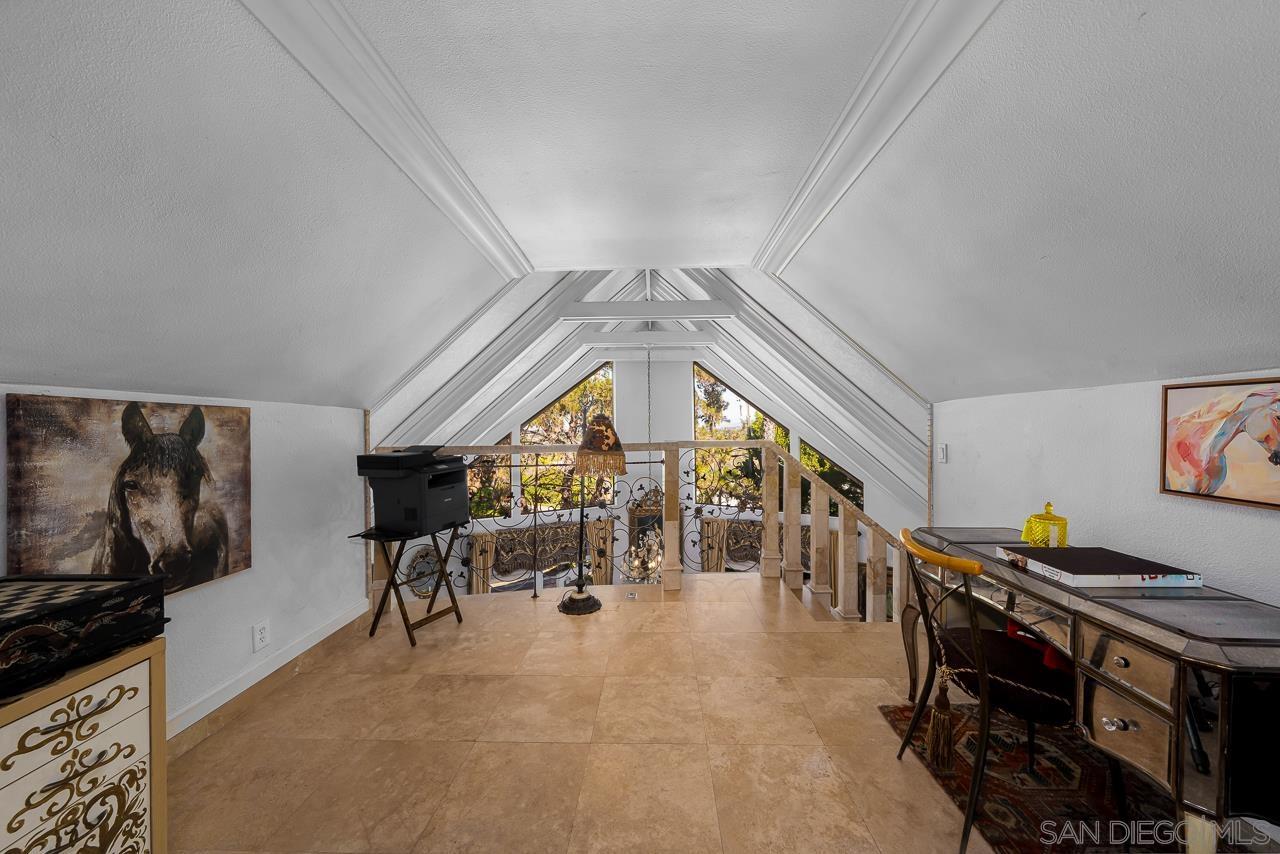 Detail Gallery Image 27 of 41 For 5628  Desert View Drive, La Jolla,  CA 92037 - 3 Beds | 2/1 Baths