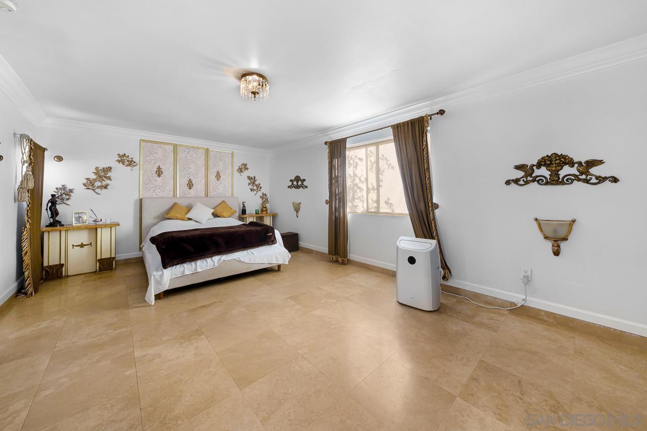 Detail Gallery Image 30 of 41 For 5628  Desert View Drive, La Jolla,  CA 92037 - 3 Beds | 2/1 Baths