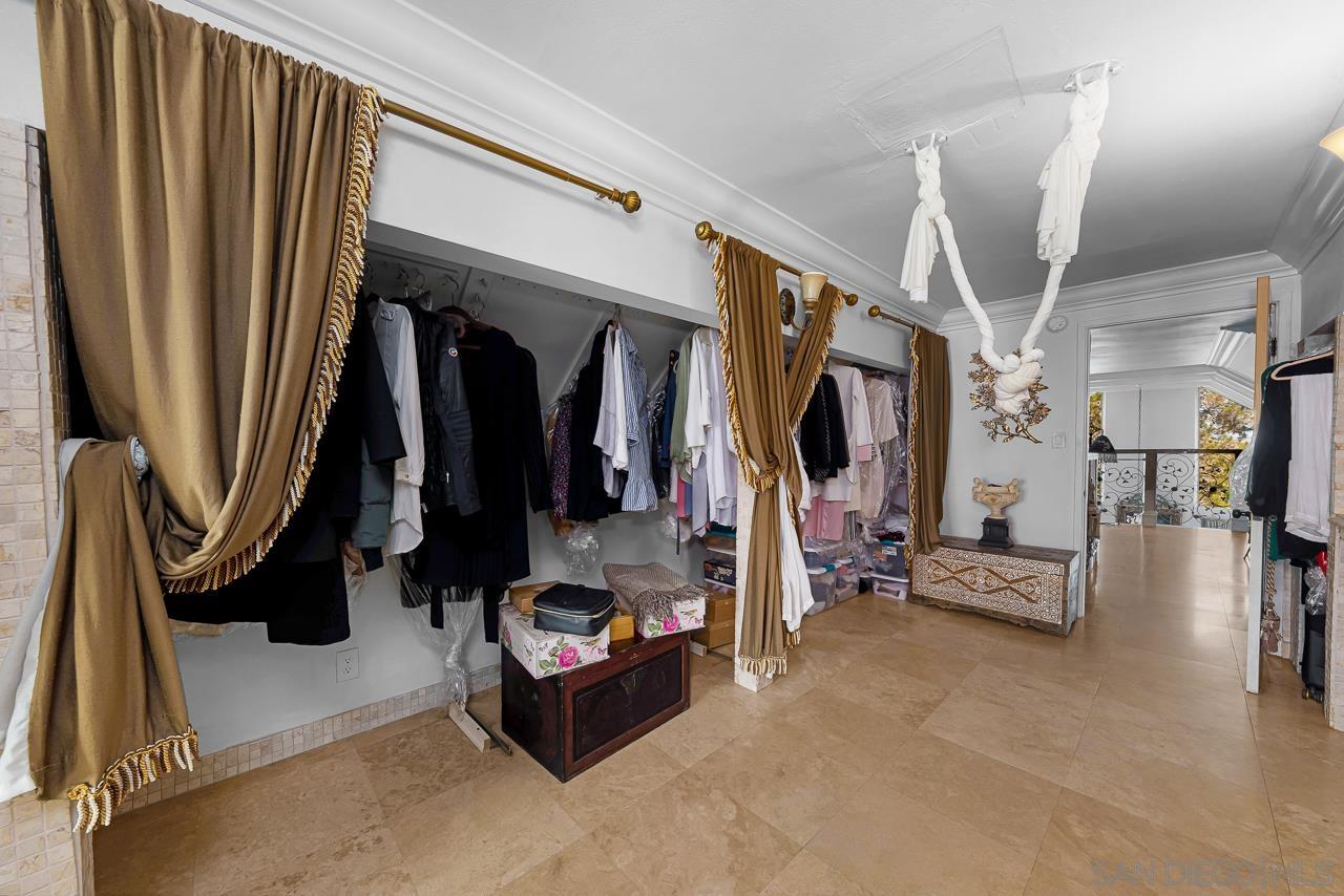 Detail Gallery Image 35 of 41 For 5628  Desert View Drive, La Jolla,  CA 92037 - 3 Beds | 2/1 Baths