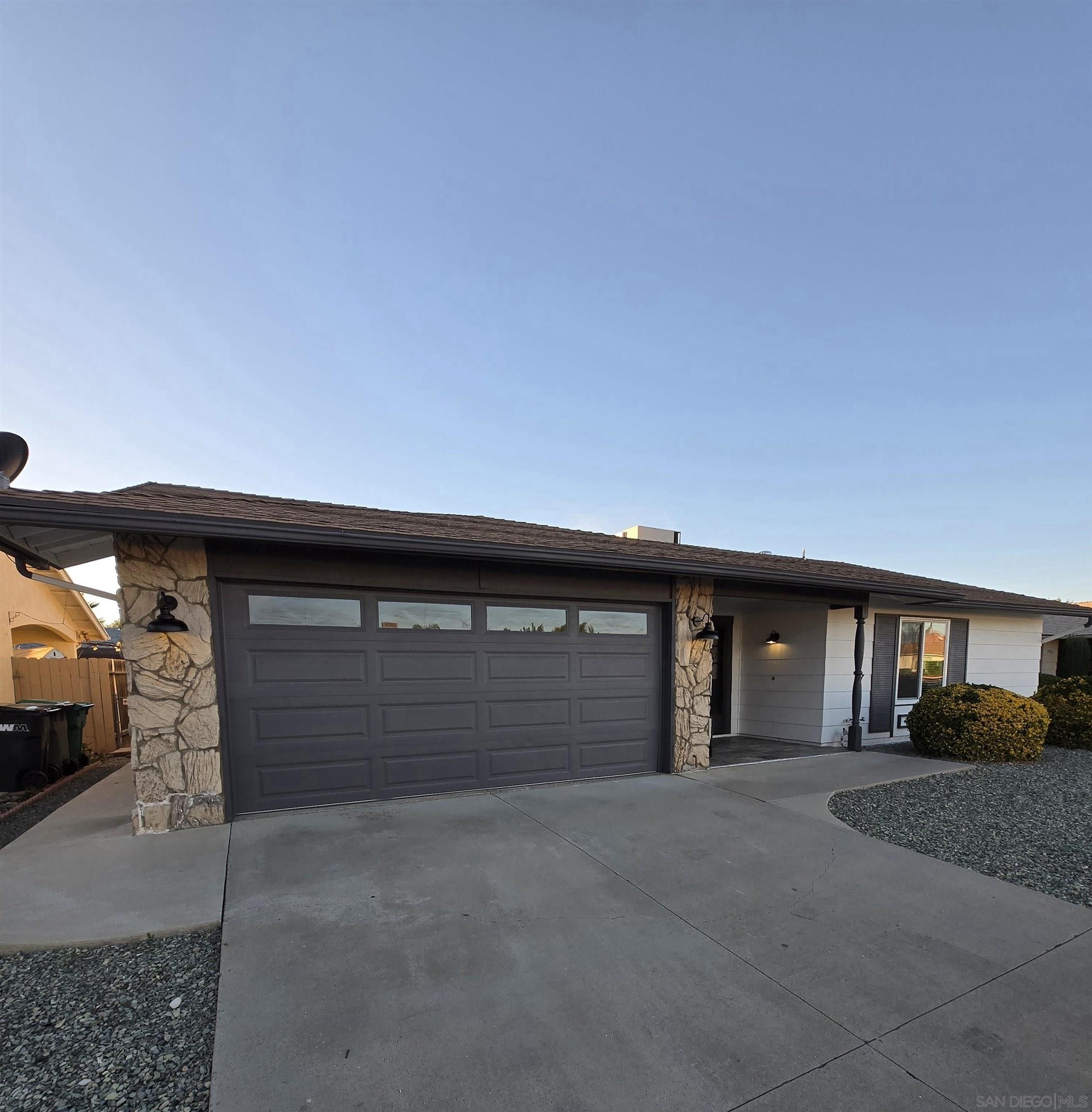 Detail Gallery Image 3 of 36 For 27107  Flagler St, Sun City,  CA 92586 - 2 Beds | 2 Baths