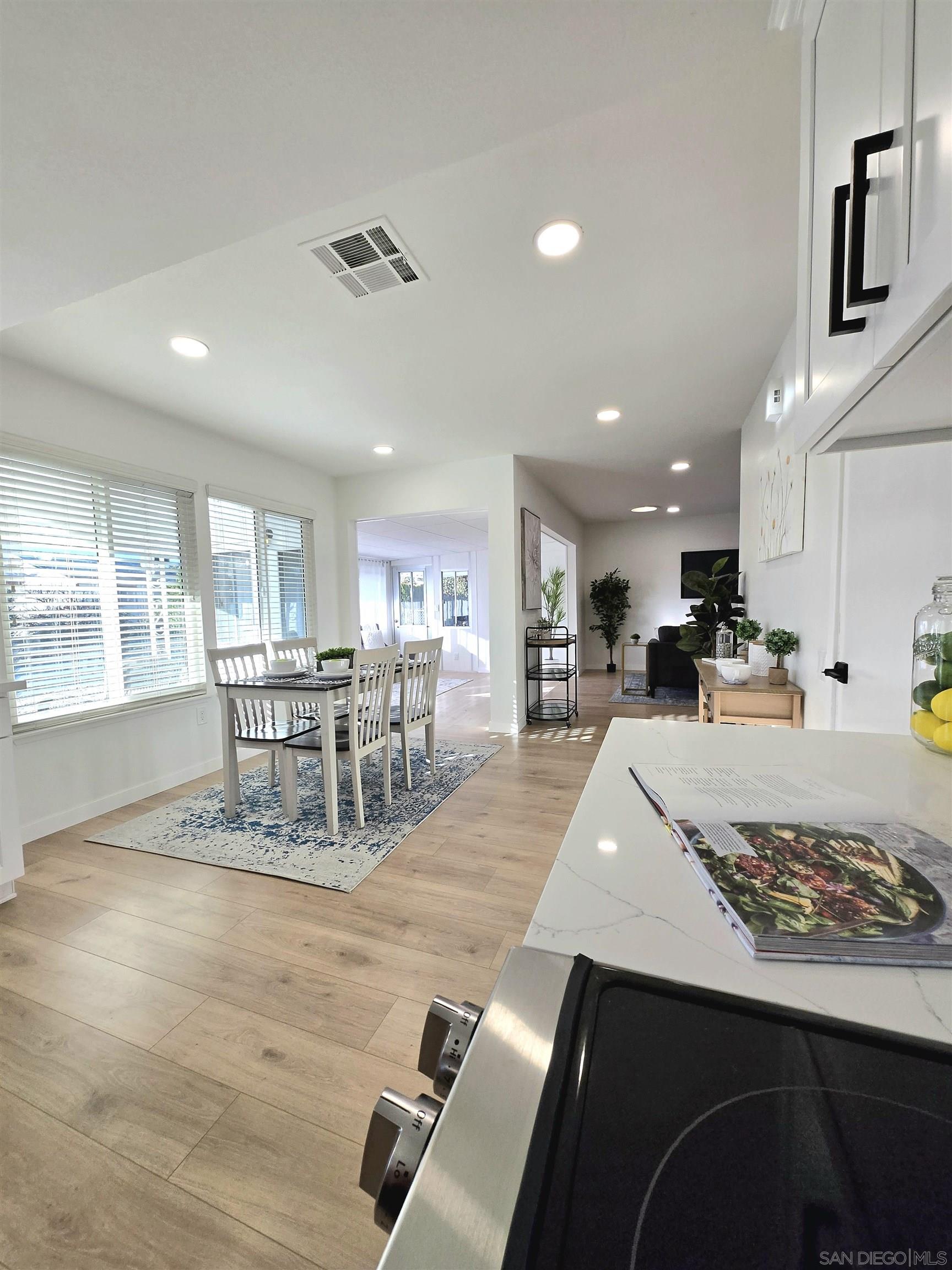 Detail Gallery Image 21 of 36 For 27107  Flagler St, Sun City,  CA 92586 - 2 Beds | 2 Baths