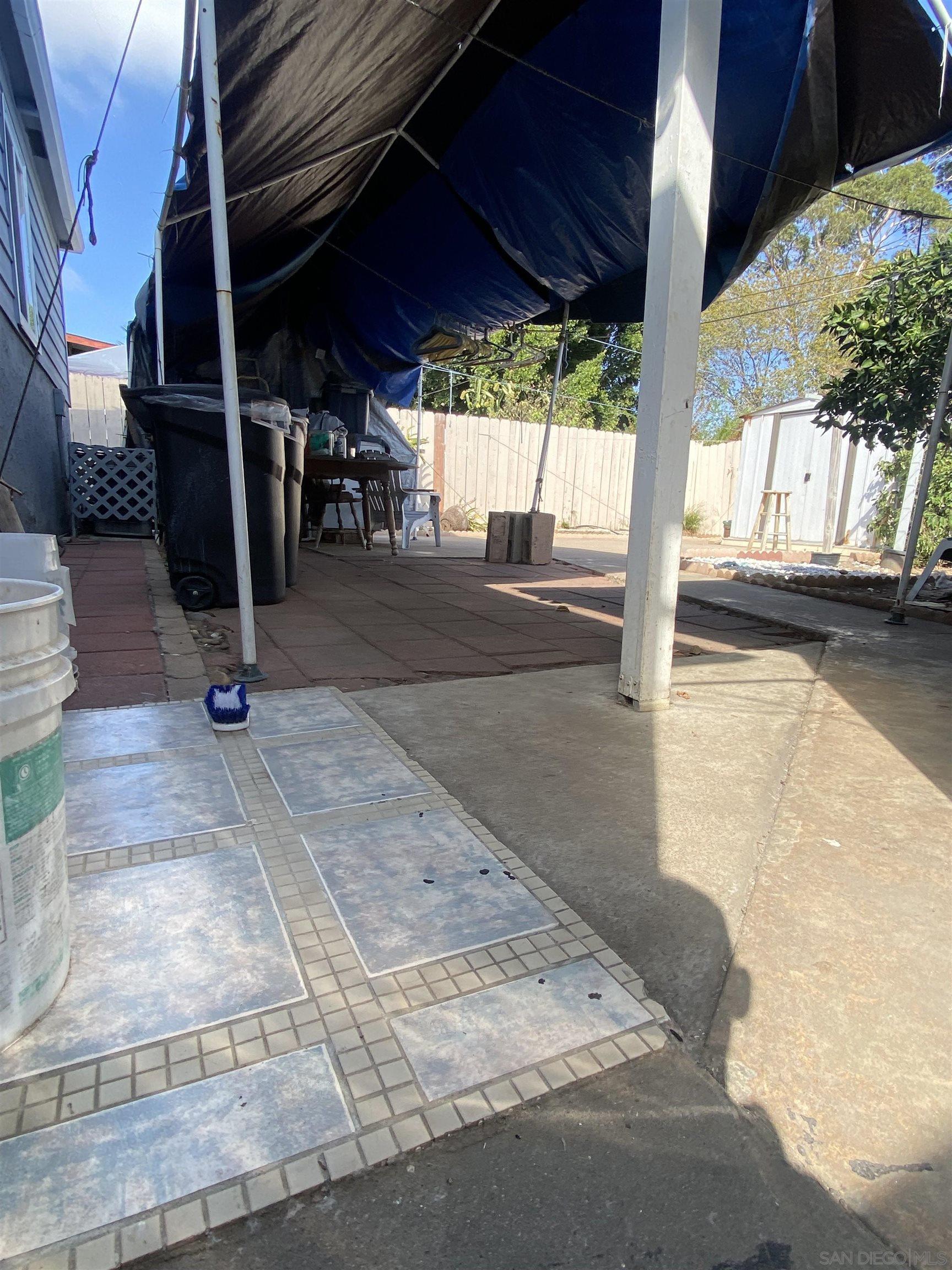 Detail Gallery Image 11 of 18 For 2215  Susan Place, San Diego,  CA 92105 - 2 Beds | 2 Baths