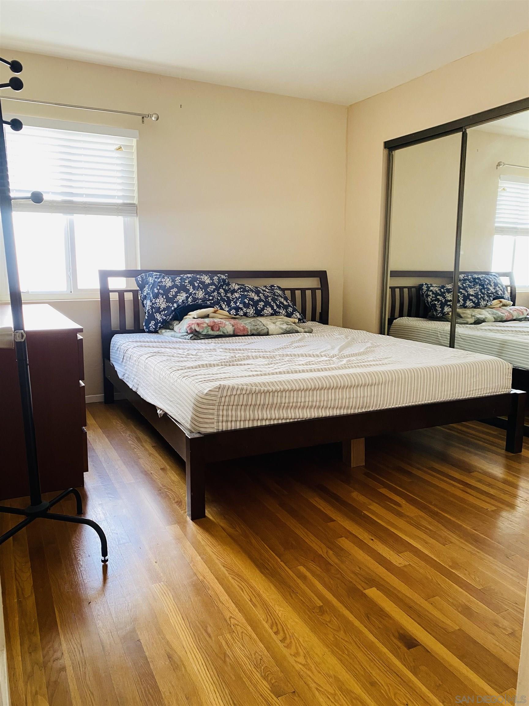 Detail Gallery Image 6 of 18 For 2215  Susan Place, San Diego,  CA 92105 - 2 Beds | 2 Baths