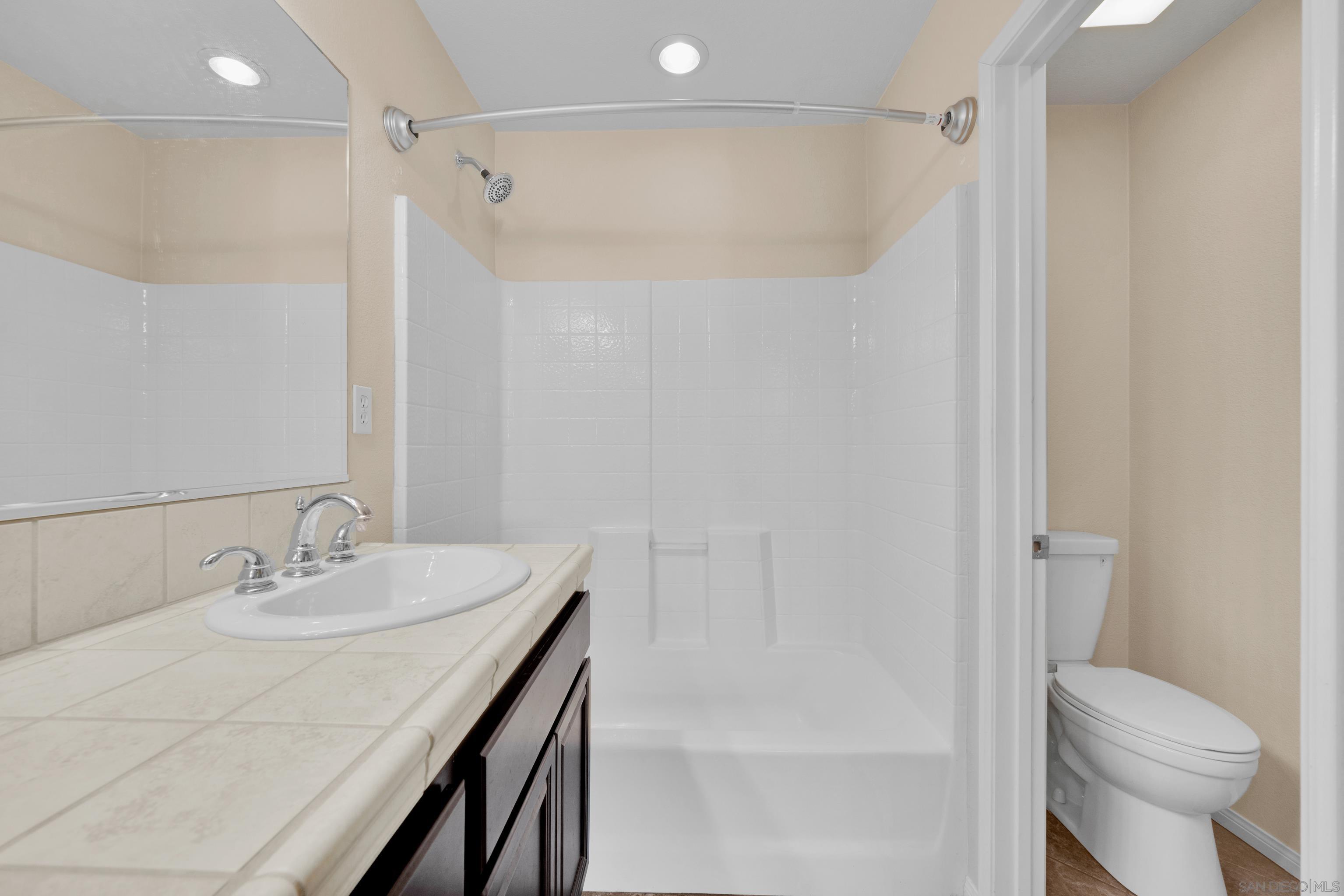 Detail Gallery Image 16 of 61 For 10413  Shelborne St  #45,  San Diego,  CA 92127 - 3 Beds | 2/1 Baths