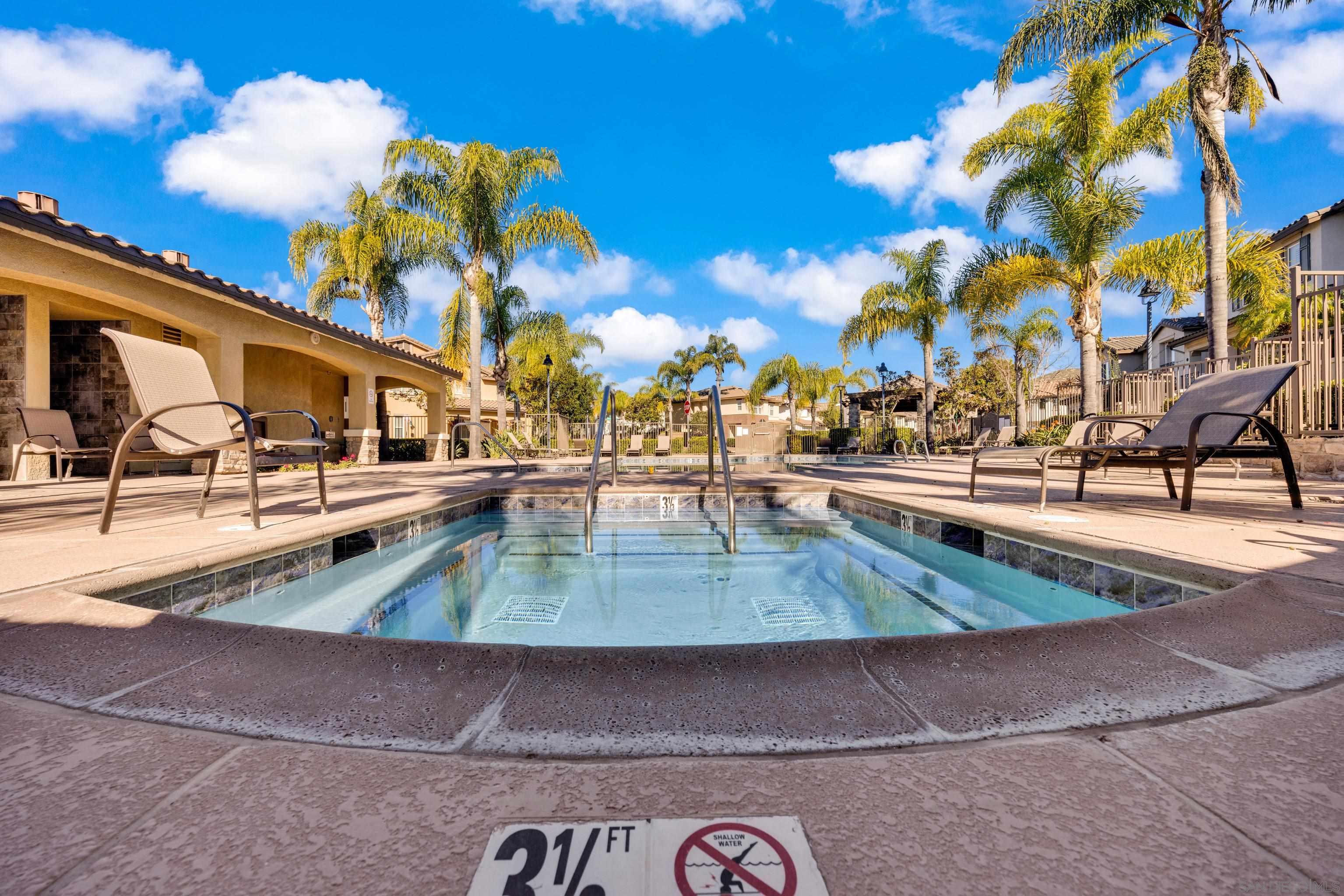 Detail Gallery Image 45 of 61 For 10413  Shelborne St  #45,  San Diego,  CA 92127 - 3 Beds | 2/1 Baths