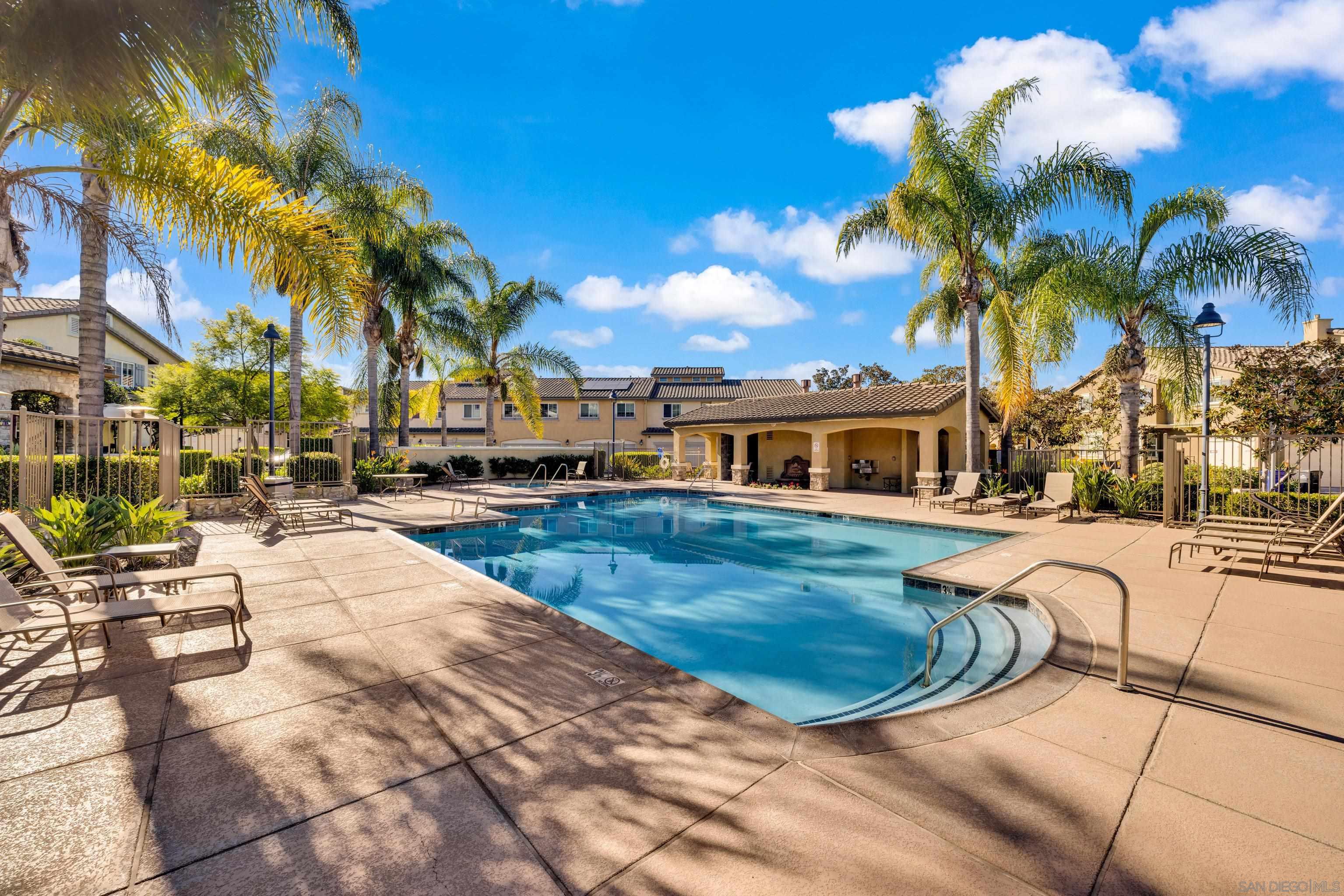 Detail Gallery Image 46 of 61 For 10413  Shelborne St  #45,  San Diego,  CA 92127 - 3 Beds | 2/1 Baths