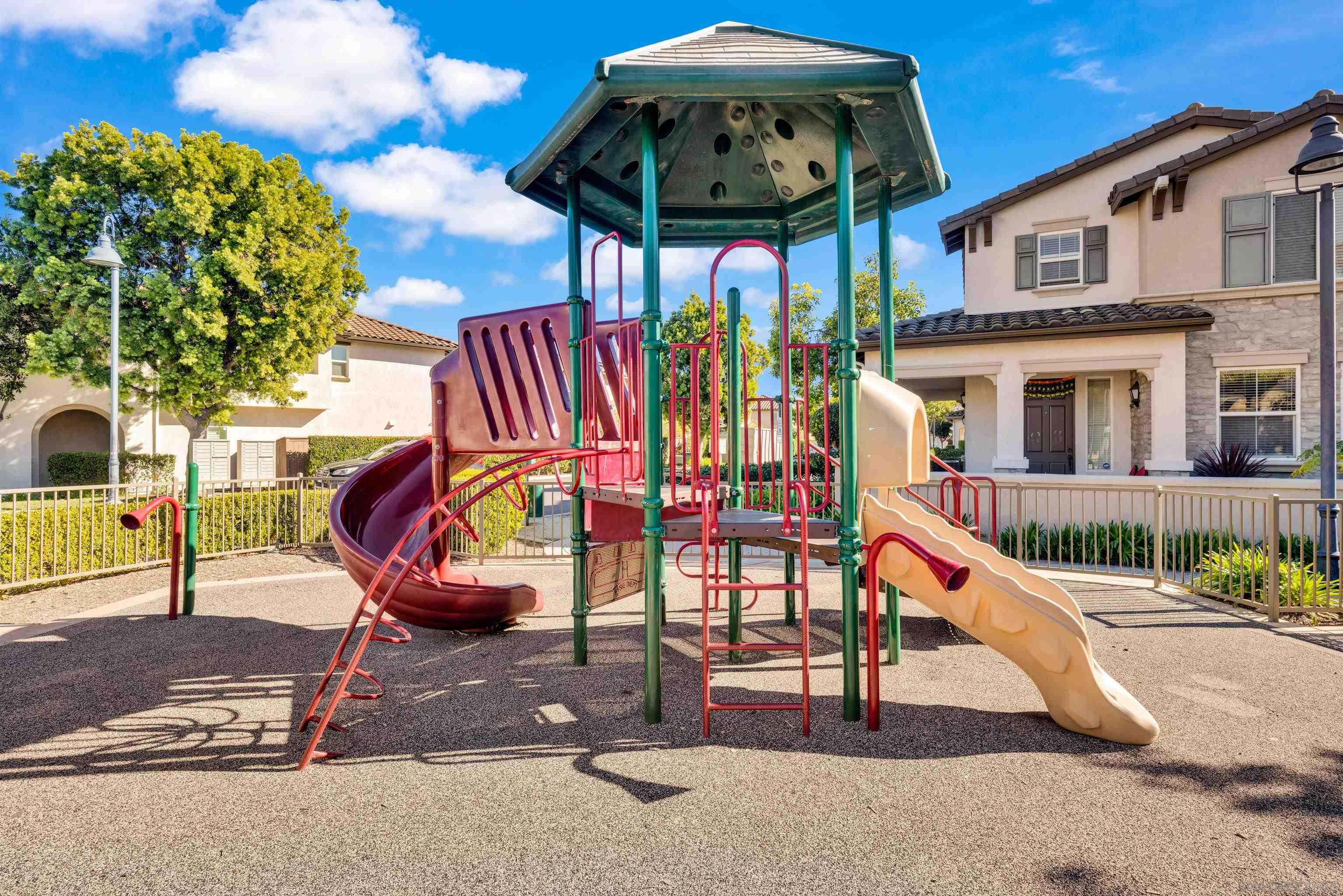 Detail Gallery Image 49 of 61 For 10413  Shelborne St  #45,  San Diego,  CA 92127 - 3 Beds | 2/1 Baths