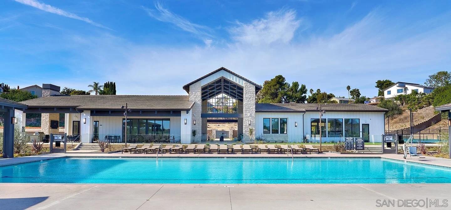 Detail Gallery Image 4 of 12 For 13154  Greer, San Diego,  CA 92129 - 3 Beds | 2 Baths