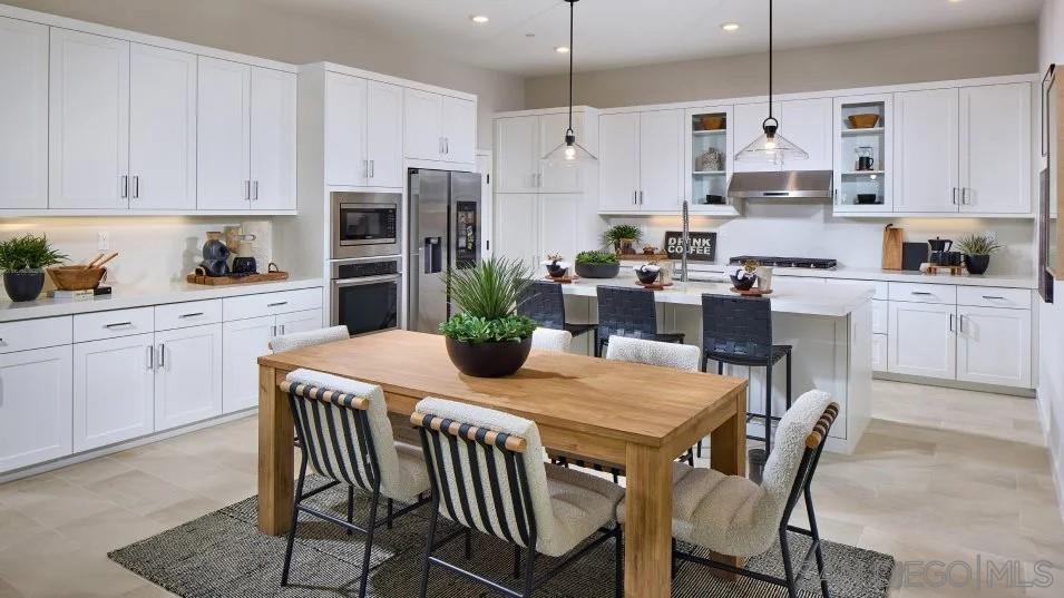 Detail Gallery Image 6 of 12 For 13154  Greer, San Diego,  CA 92129 - 3 Beds | 2 Baths