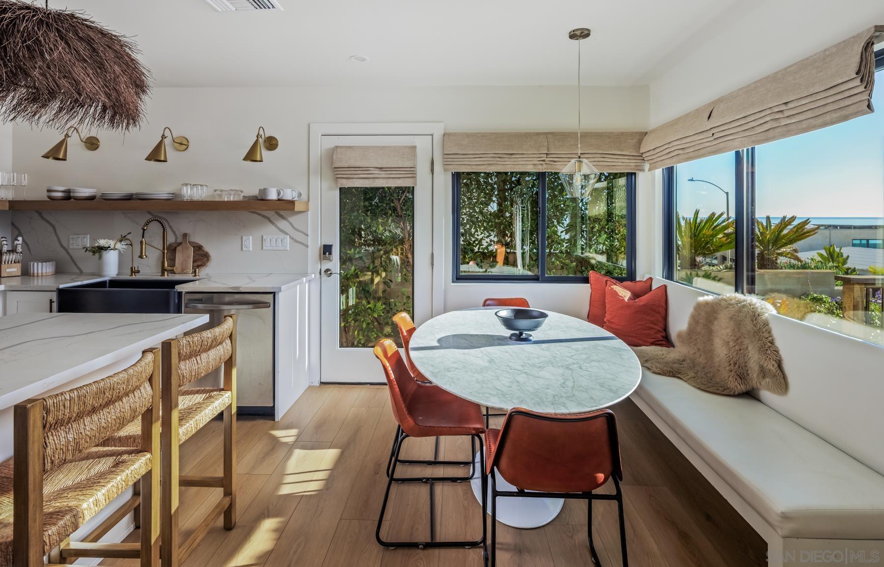 Detail Gallery Image 12 of 52 For 1842-46  S. Pacific Street, Oceanside,  CA 92054 - 6 Beds | 4 Baths