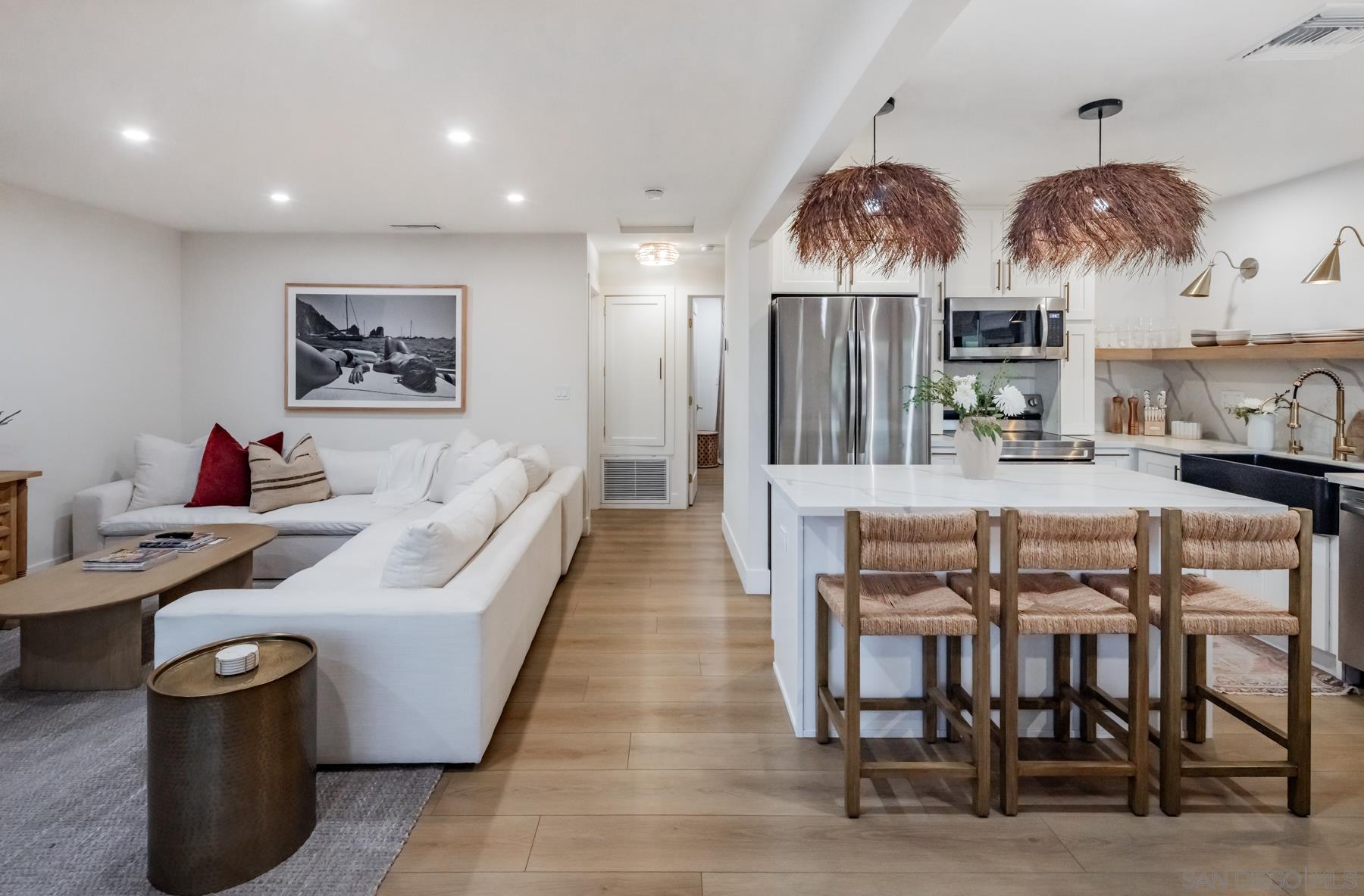 Detail Gallery Image 16 of 52 For 1842-46  S. Pacific Street, Oceanside,  CA 92054 - 6 Beds | 4 Baths