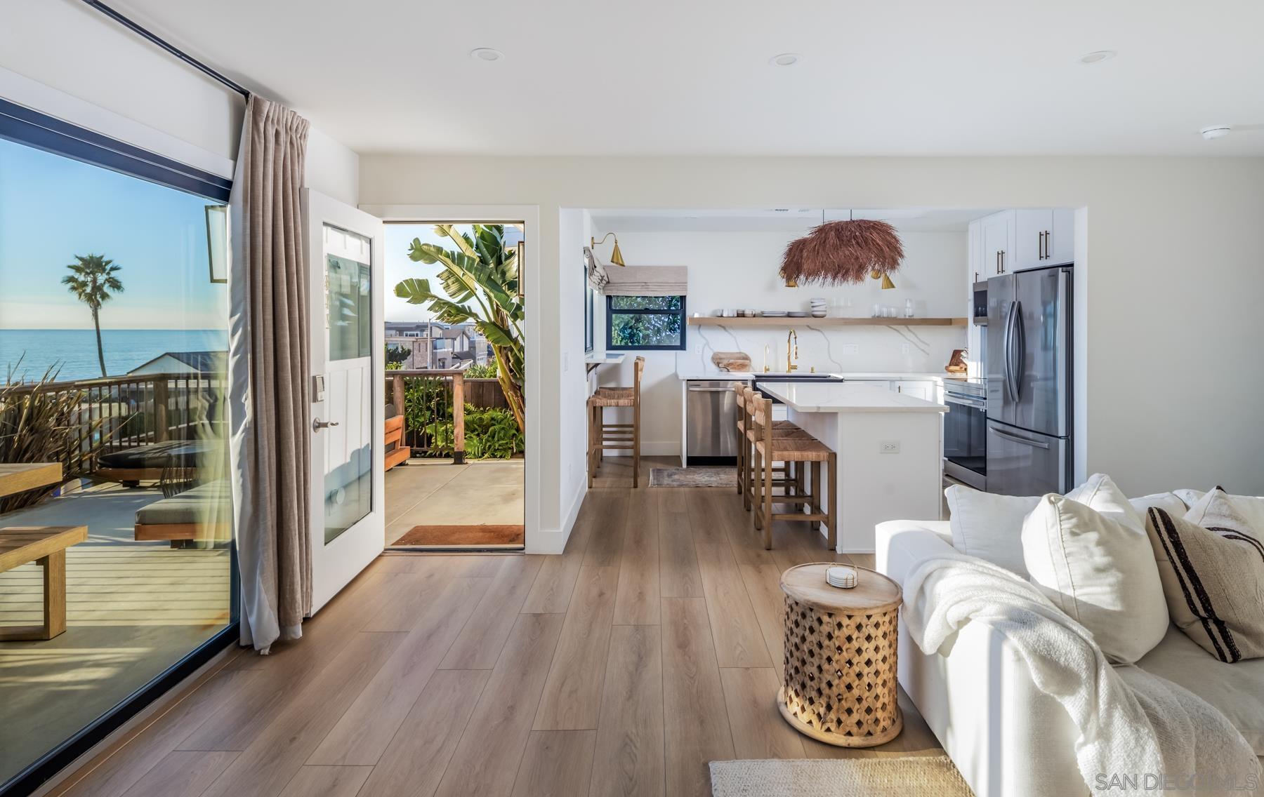 Detail Gallery Image 22 of 52 For 1842-46  S. Pacific Street, Oceanside,  CA 92054 - 6 Beds | 4 Baths