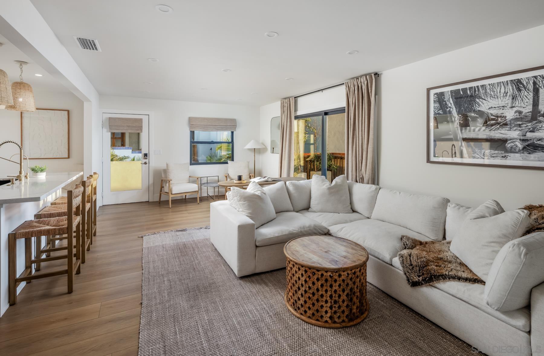 Detail Gallery Image 41 of 52 For 1842-46  S. Pacific Street, Oceanside,  CA 92054 - 6 Beds | 4 Baths