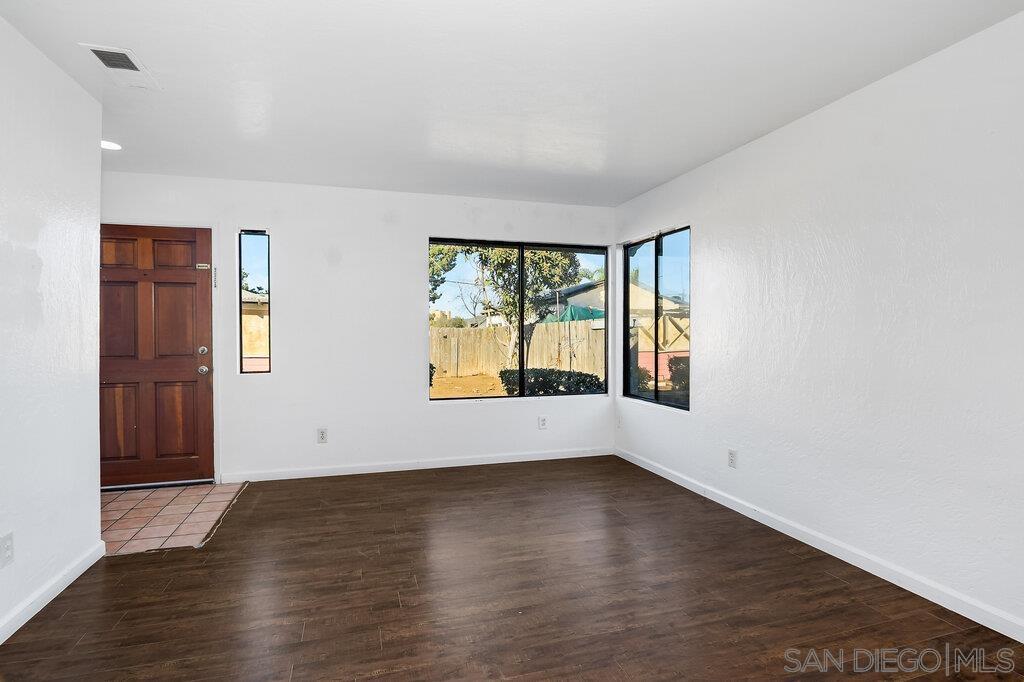 Detail Gallery Image 12 of 49 For 175 E Washington Ave., El Cajon,  CA 92020 - – Beds | – Baths