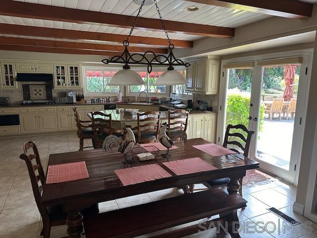 Detail Gallery Image 11 of 18 For 17  Eastfield Dr, Palos Verdes Peninsula,  CA 90274 - 7 Beds | 5/2 Baths