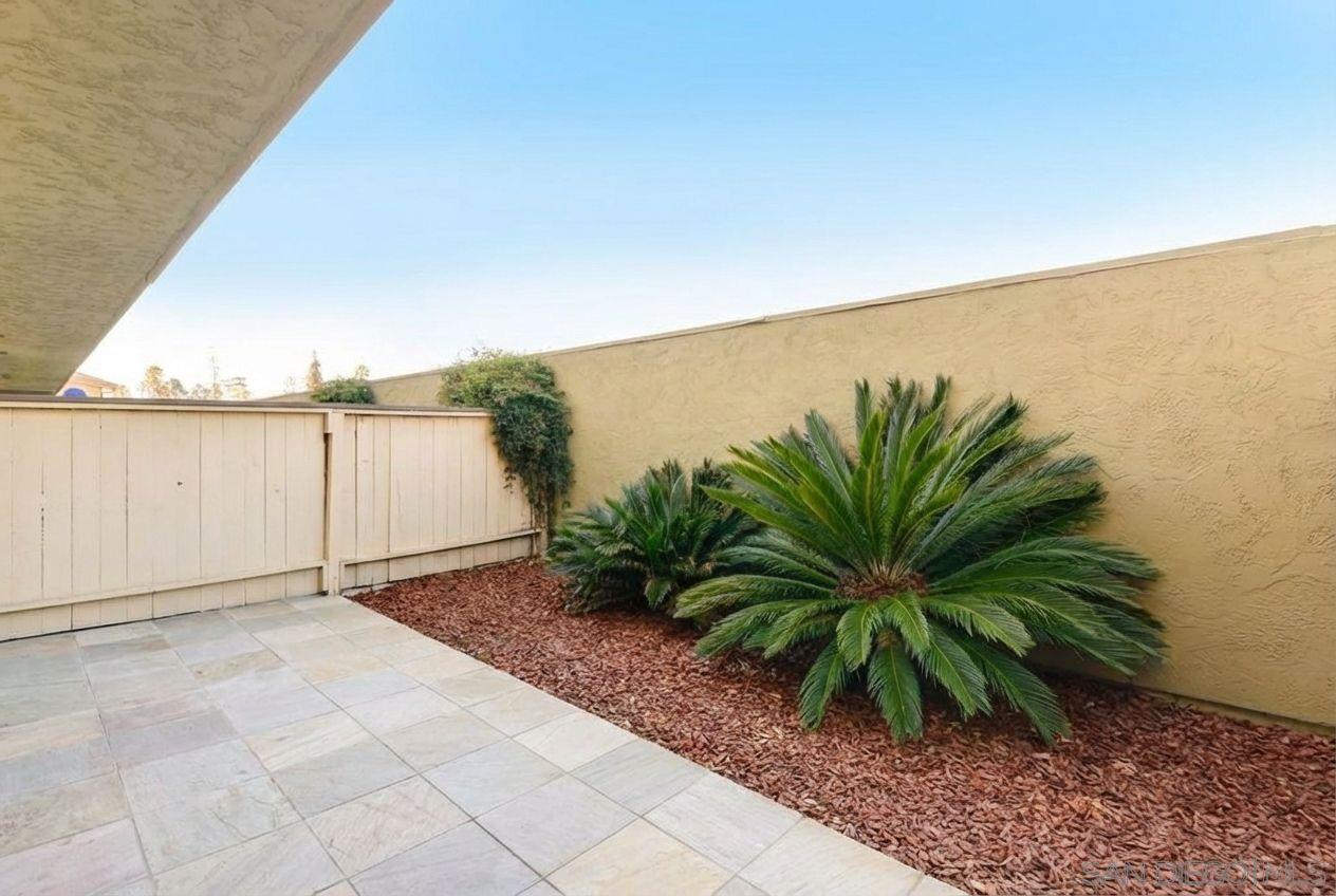 Detail Gallery Image 10 of 25 For 615  Fredricks Ave  #122,  Oceanside,  CA 92058 - 3 Beds | 1/1 Baths