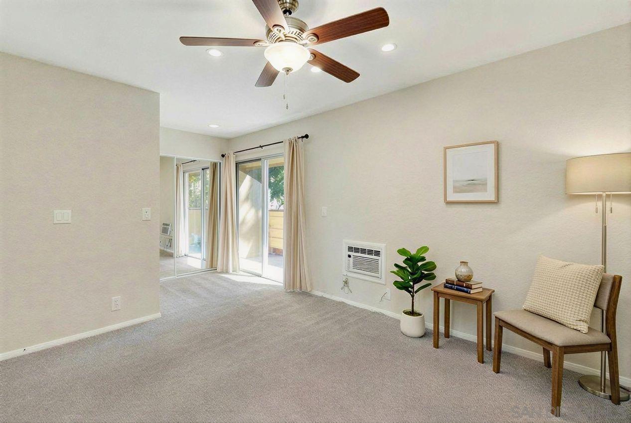 Detail Gallery Image 14 of 25 For 615  Fredricks Ave  #122,  Oceanside,  CA 92058 - 3 Beds | 1/1 Baths