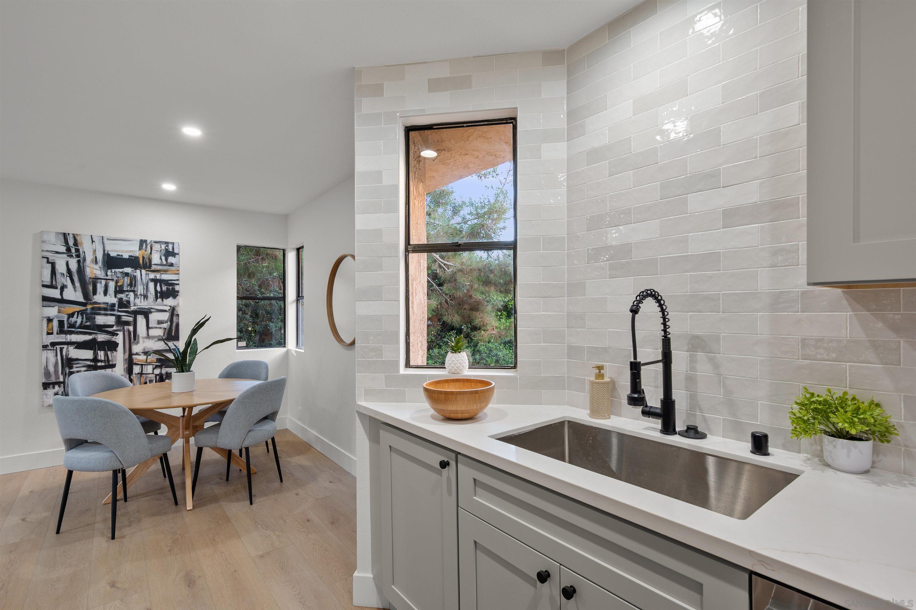 Front Image Thumbnail for SD260001353