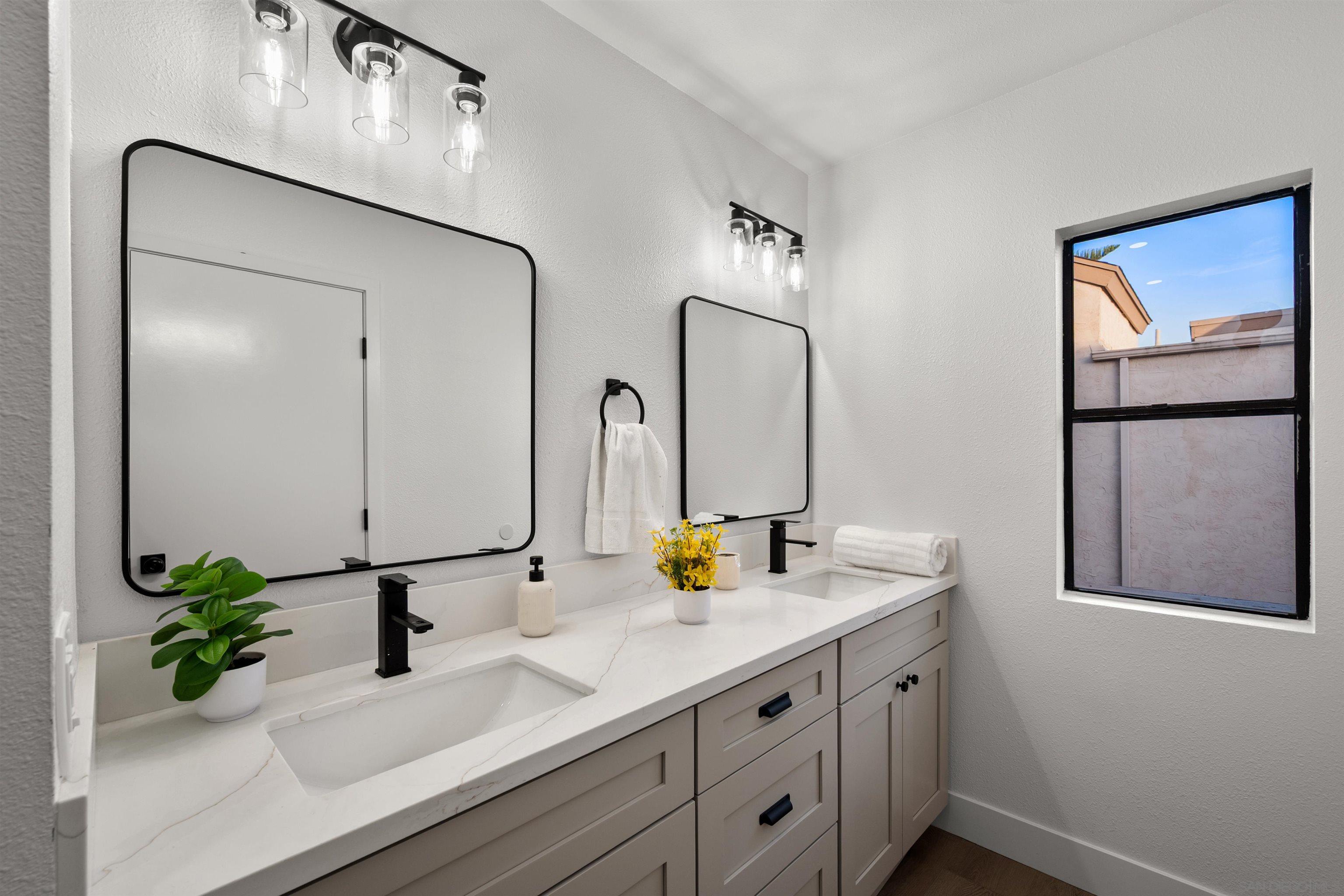 Detail Gallery Image 21 of 52 For 8326  via Sonoma  #66,  La Jolla,  CA 92037 - 2 Beds | 1/1 Baths