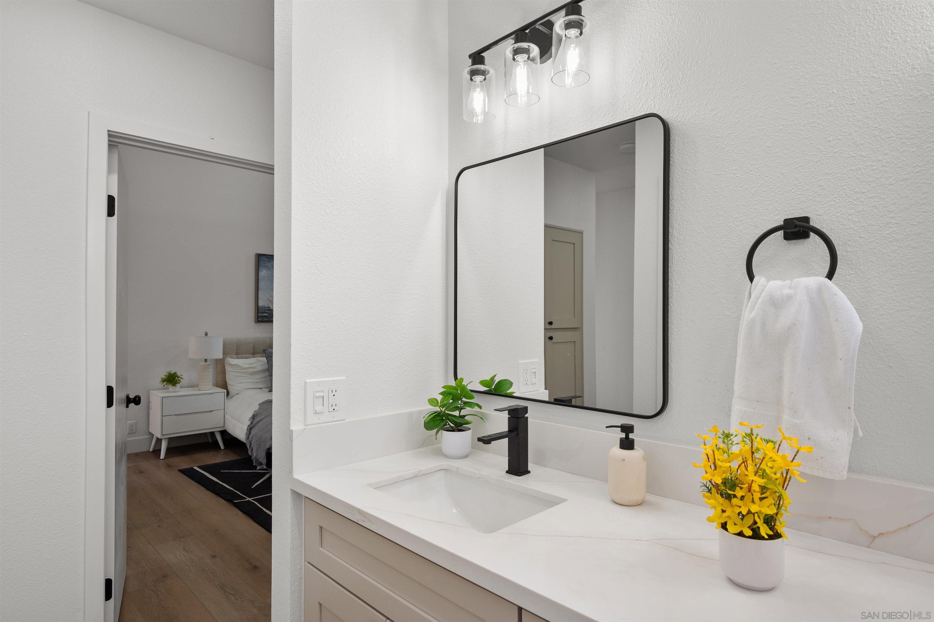 Detail Gallery Image 23 of 52 For 8326  via Sonoma  #66,  La Jolla,  CA 92037 - 2 Beds | 1/1 Baths