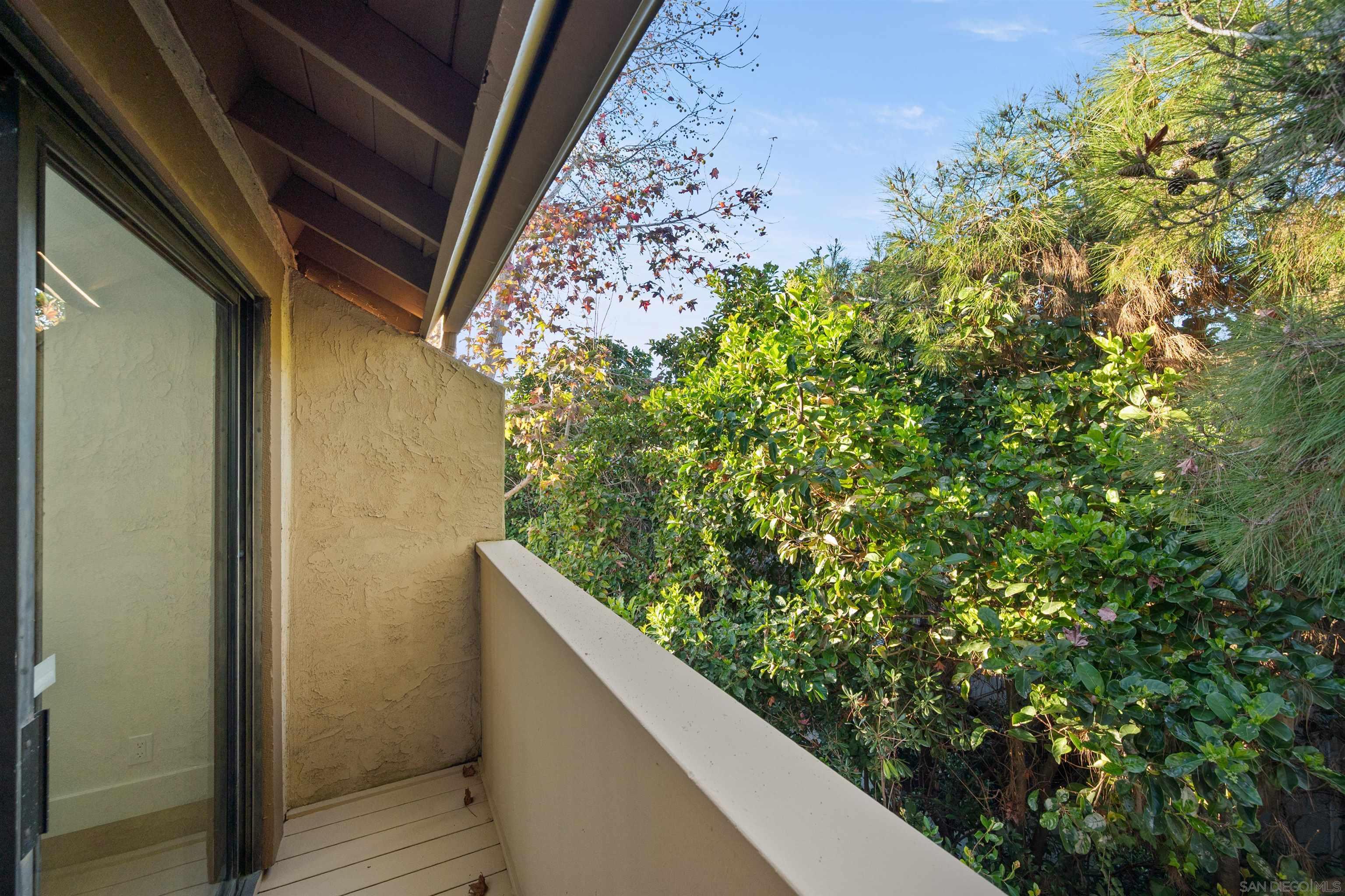 Detail Gallery Image 27 of 52 For 8326  via Sonoma  #66,  La Jolla,  CA 92037 - 2 Beds | 1/1 Baths