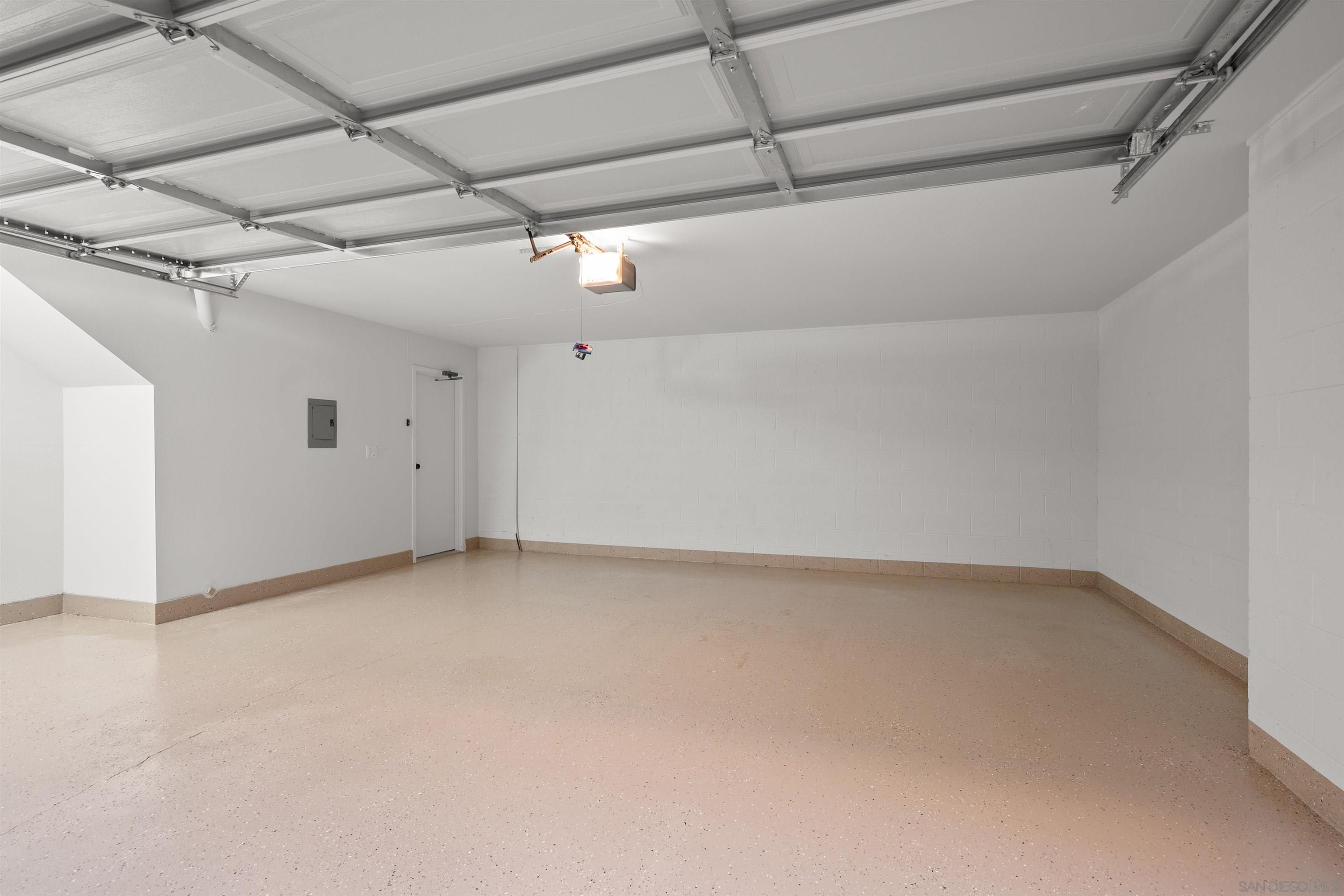 Detail Gallery Image 36 of 52 For 8326  via Sonoma  #66,  La Jolla,  CA 92037 - 2 Beds | 1/1 Baths