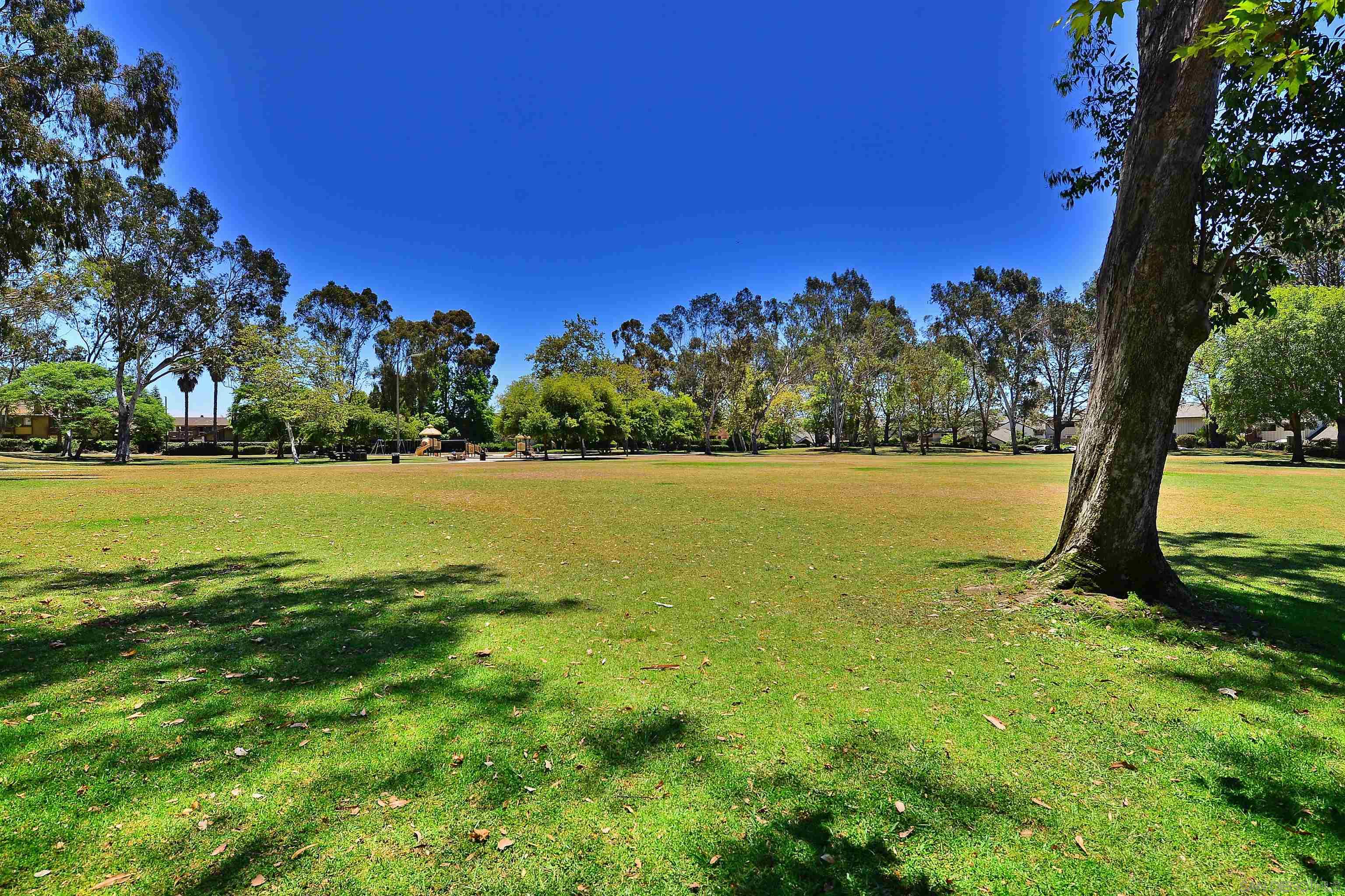 Detail Gallery Image 44 of 52 For 8326  via Sonoma  #66,  La Jolla,  CA 92037 - 2 Beds | 1/1 Baths