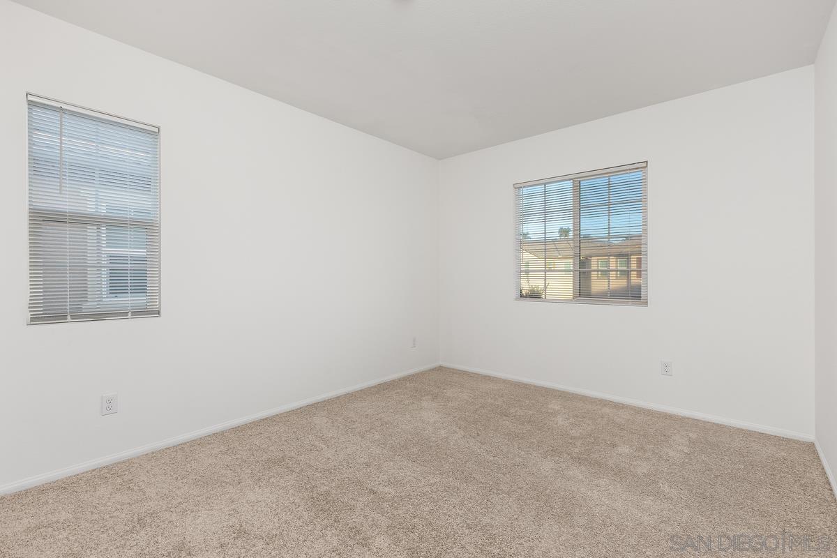 Detail Gallery Image 19 of 24 For 264  Camellia Way, Vista,  CA 92083 - 3 Beds | 2/1 Baths