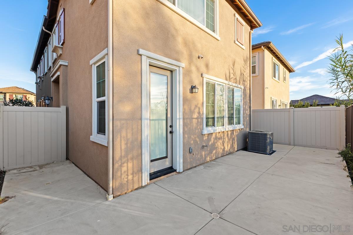 Detail Gallery Image 24 of 24 For 264  Camellia Way, Vista,  CA 92083 - 3 Beds | 2/1 Baths