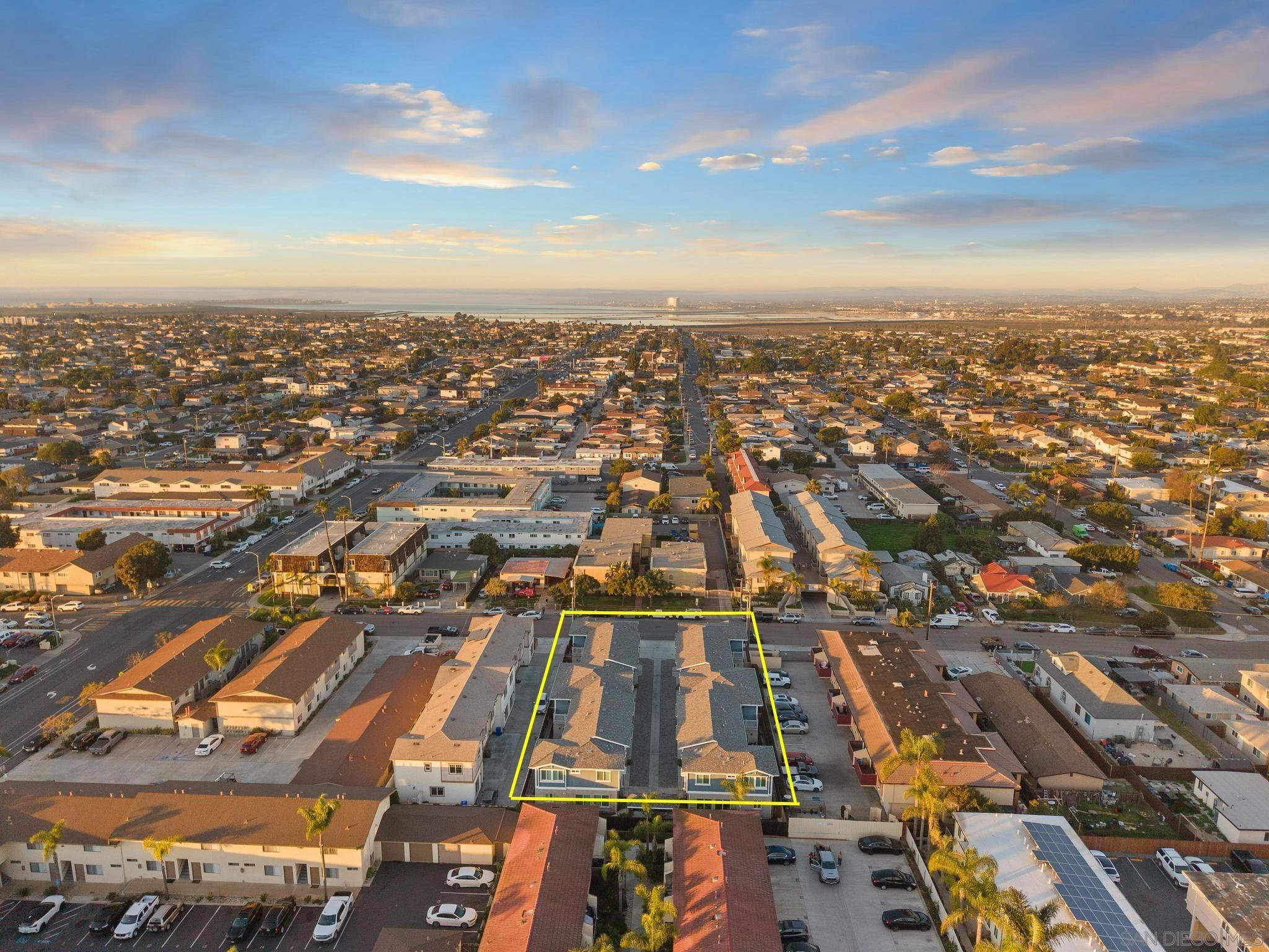 Detail Gallery Image 18 of 56 For 1343  Holly Ave, Imperial Beach,  CA 91932 - 3 Beds | 2/1 Baths