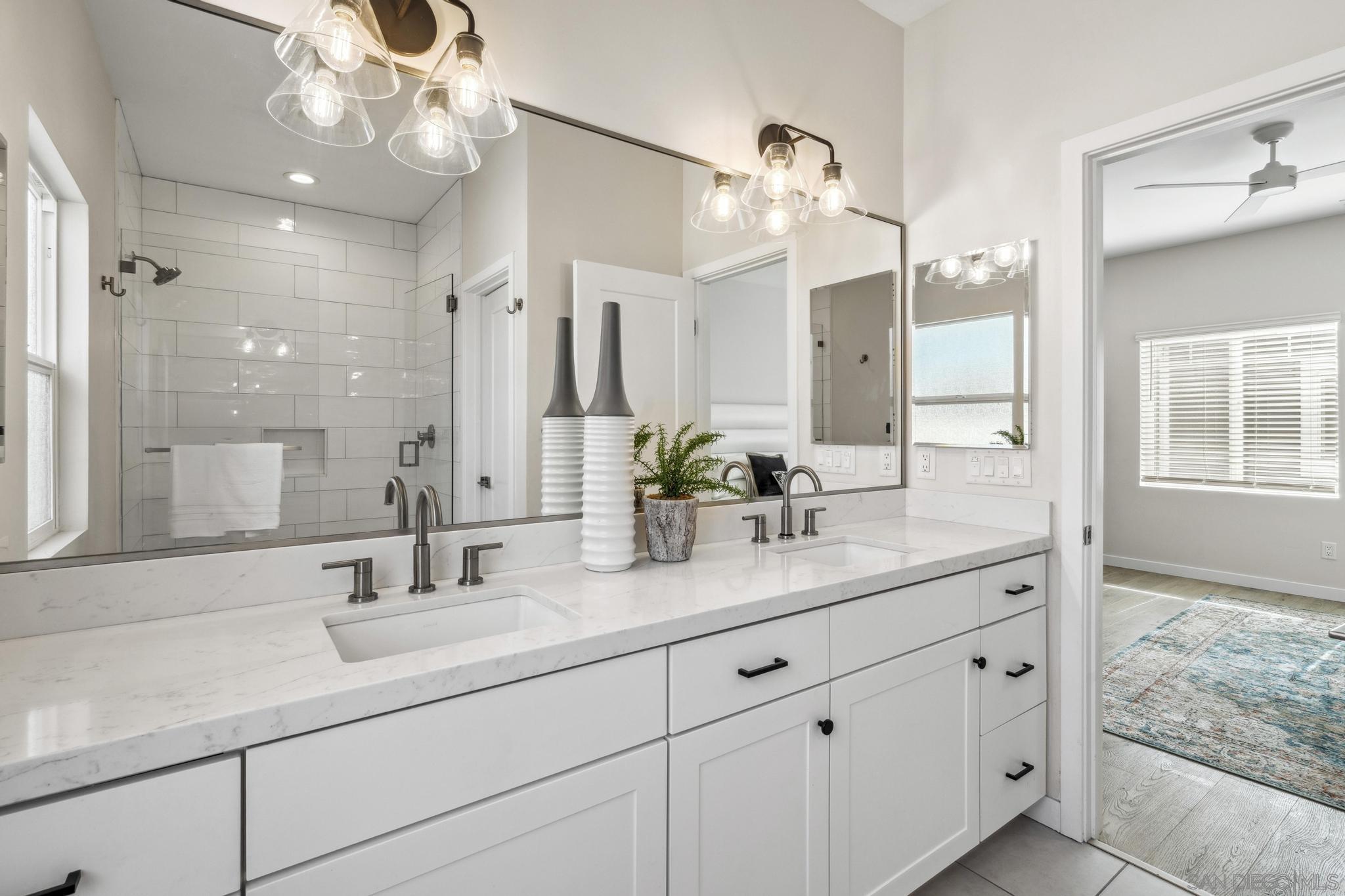 Detail Gallery Image 8 of 56 For 1343  Holly Ave, Imperial Beach,  CA 91932 - 3 Beds | 2/1 Baths