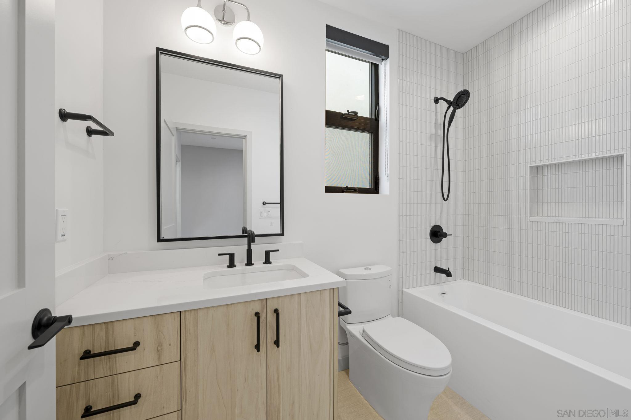 Detail Gallery Image 30 of 37 For 107  Daisy, Imperial Beach,  CA 91932 - 3 Beds | 3/1 Baths