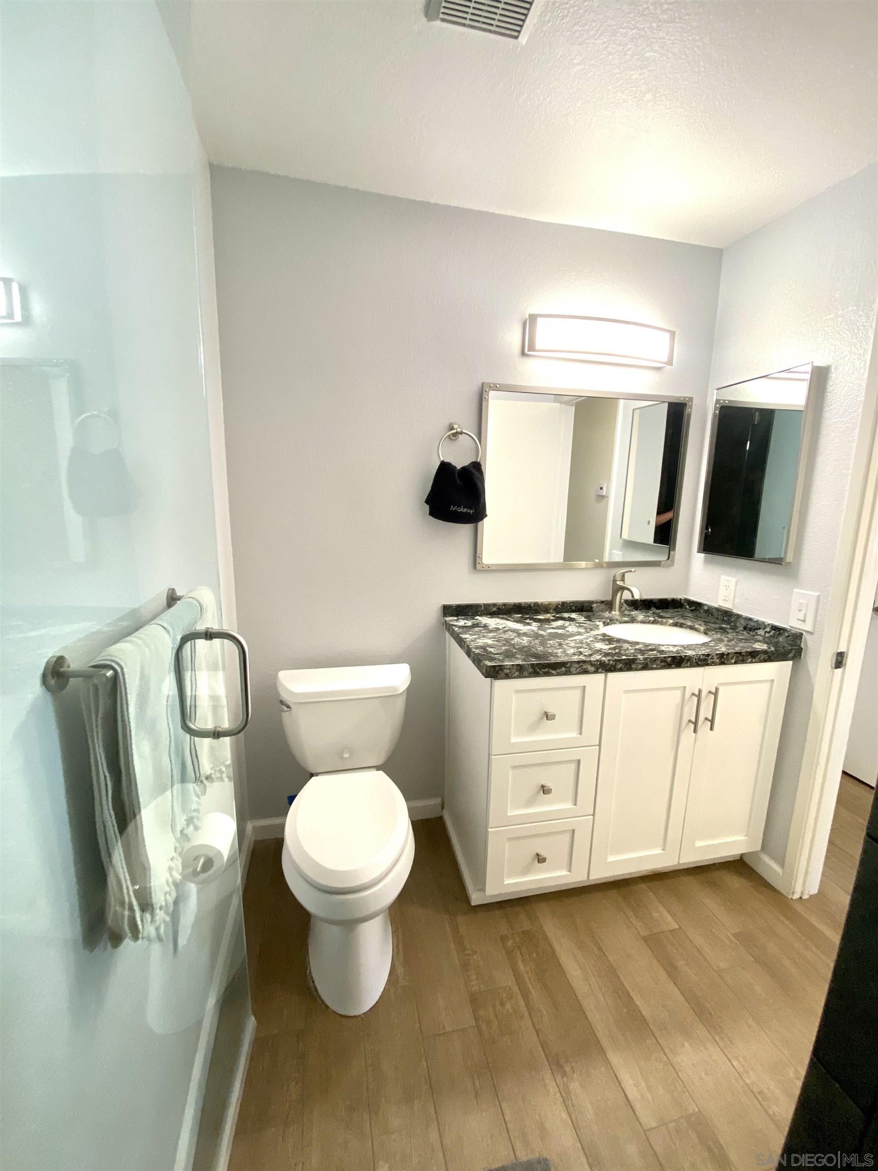 Detail Gallery Image 19 of 29 For 8834  Tamberly Ln  D, Santee,  CA 92071 - 2 Beds | 2 Baths