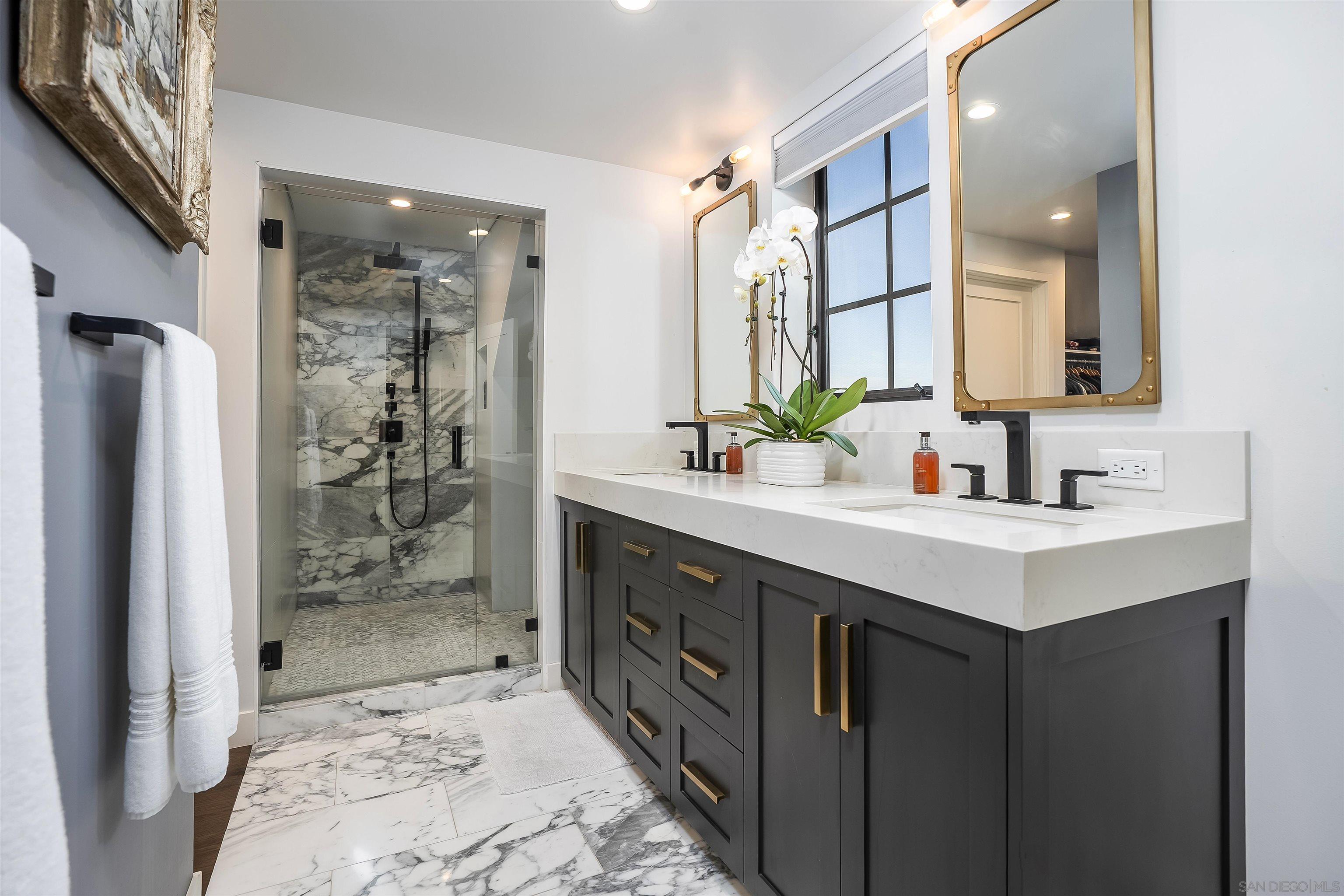 Detail Gallery Image 24 of 47 For 1455  Clove Street, San Diego,  CA 92106 - 4 Beds | 4/1 Baths