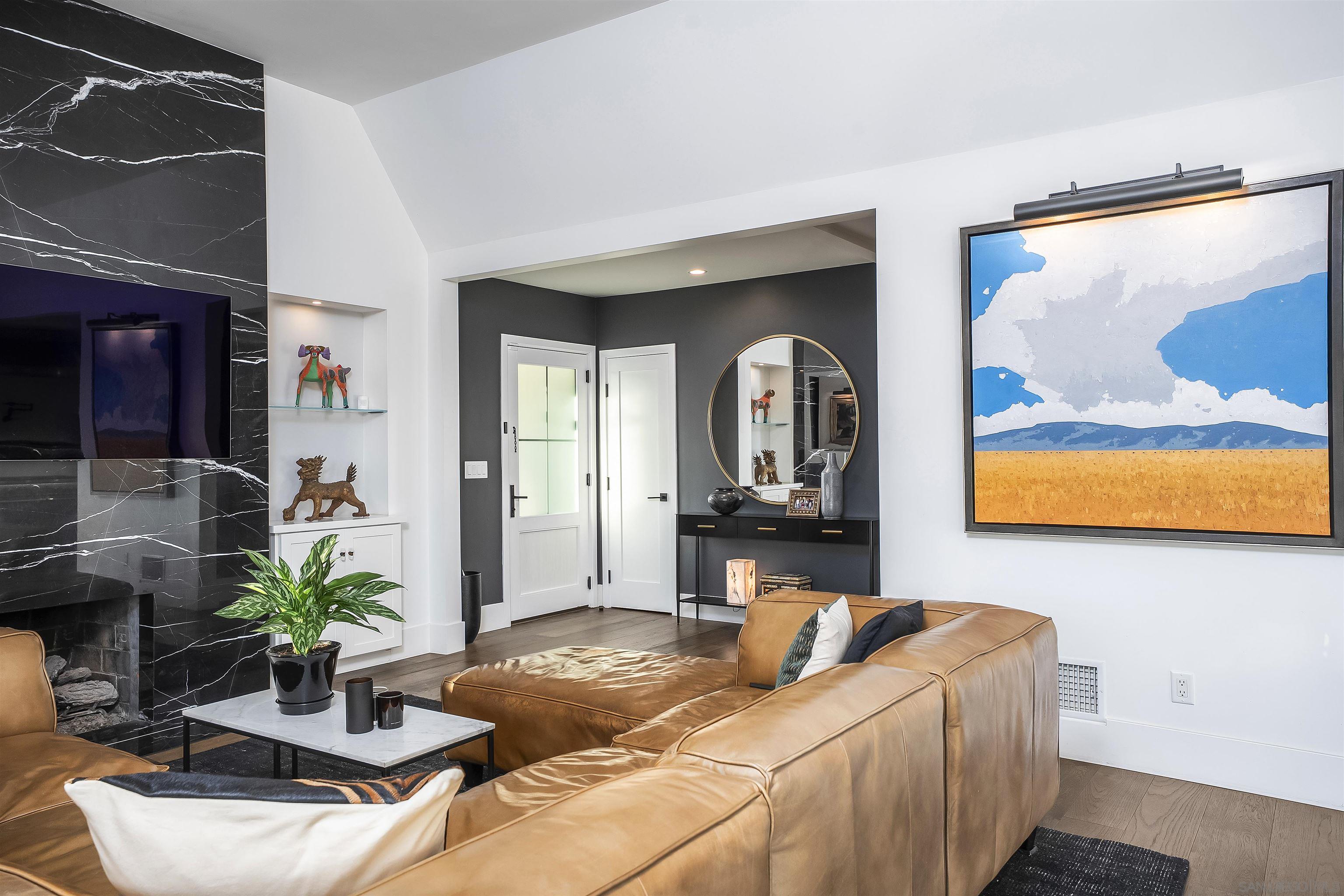 Detail Gallery Image 5 of 47 For 1455  Clove Street, San Diego,  CA 92106 - 4 Beds | 4/1 Baths