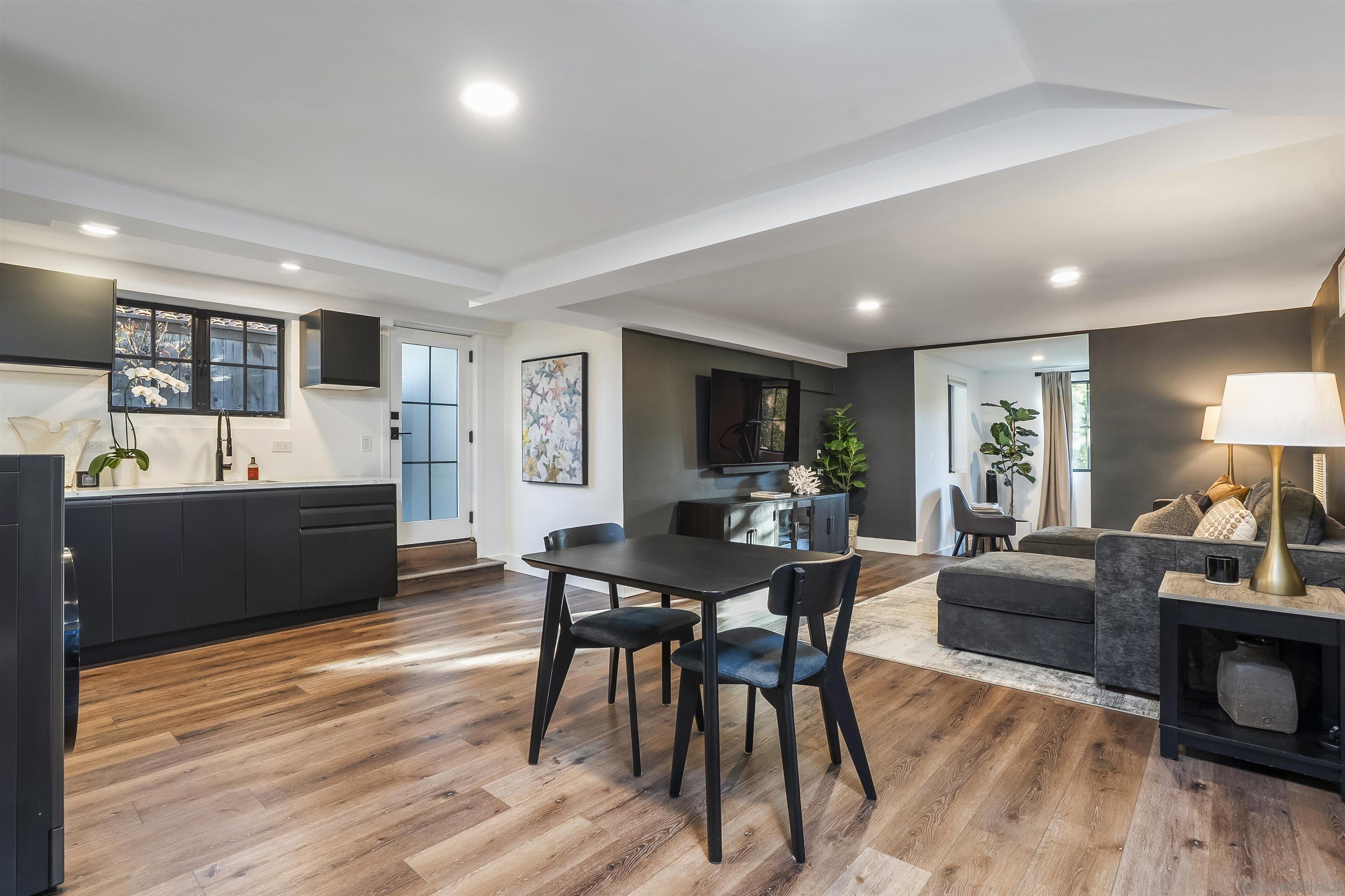 Detail Gallery Image 41 of 47 For 1455  Clove Street, San Diego,  CA 92106 - 4 Beds | 4/1 Baths