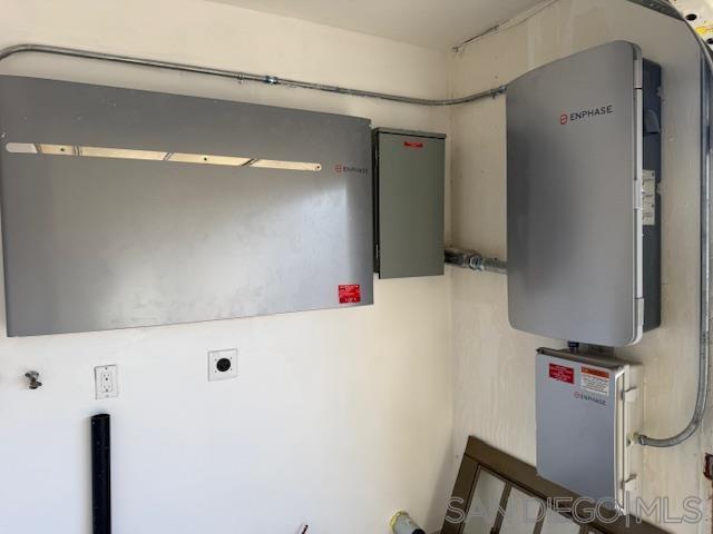 Detail Gallery Image 5 of 30 For 10396  Seth Way, Santee,  CA 92071 - 3 Beds | 2 Baths