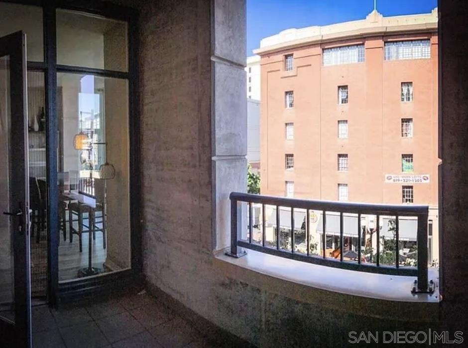 Detail Gallery Image 7 of 12 For 530  K St  304, San Diego,  CA 92101 - 2 Beds | 2 Baths