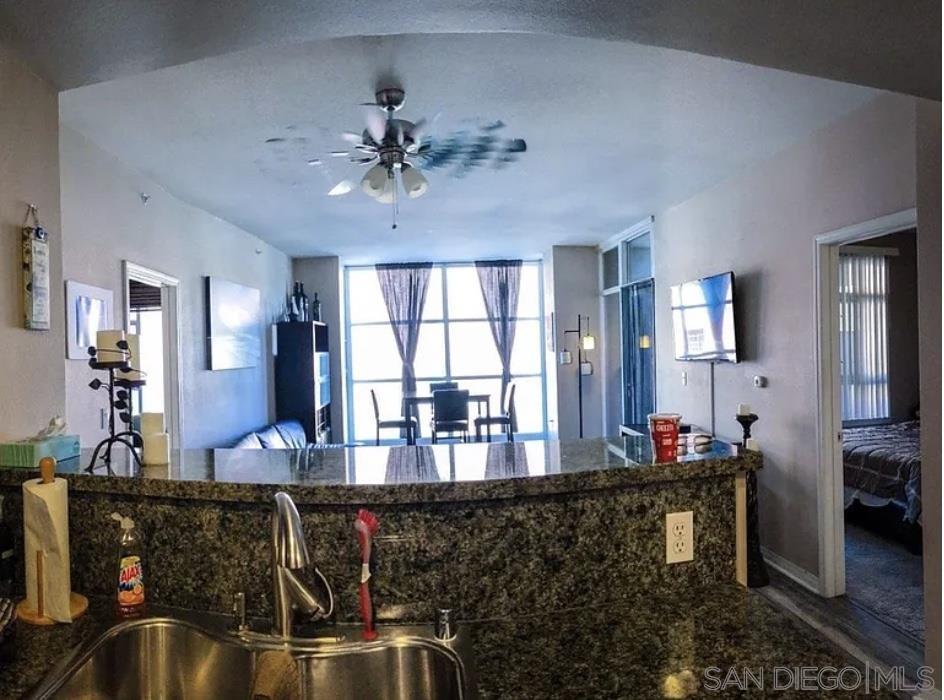 Detail Gallery Image 9 of 12 For 530  K St  304, San Diego,  CA 92101 - 2 Beds | 2 Baths