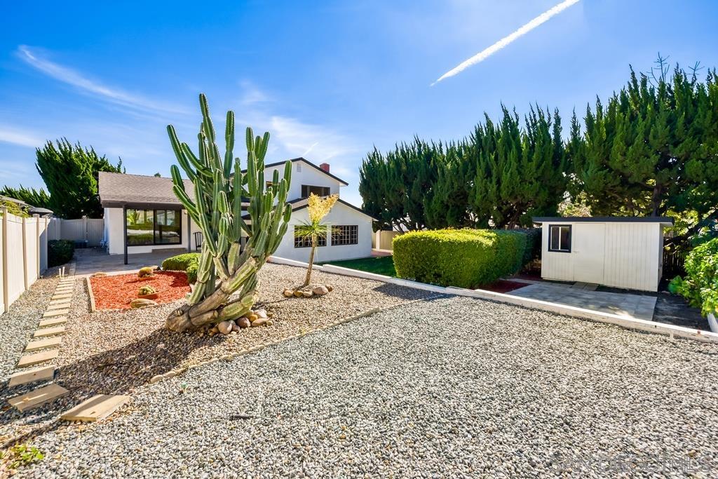 Detail Gallery Image 40 of 46 For 6484  Belle Glade Ave, San Diego,  CA 92119 - 5 Beds | 3 Baths