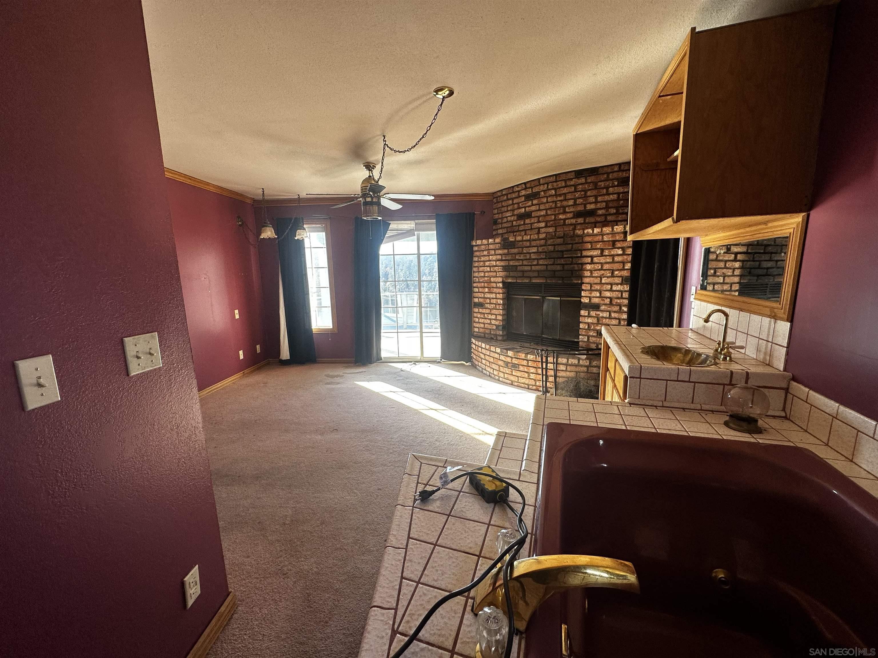 Detail Gallery Image 14 of 26 For 402  Delle Drive, Crestline,  CA 92325 - 3 Beds | 2/1 Baths