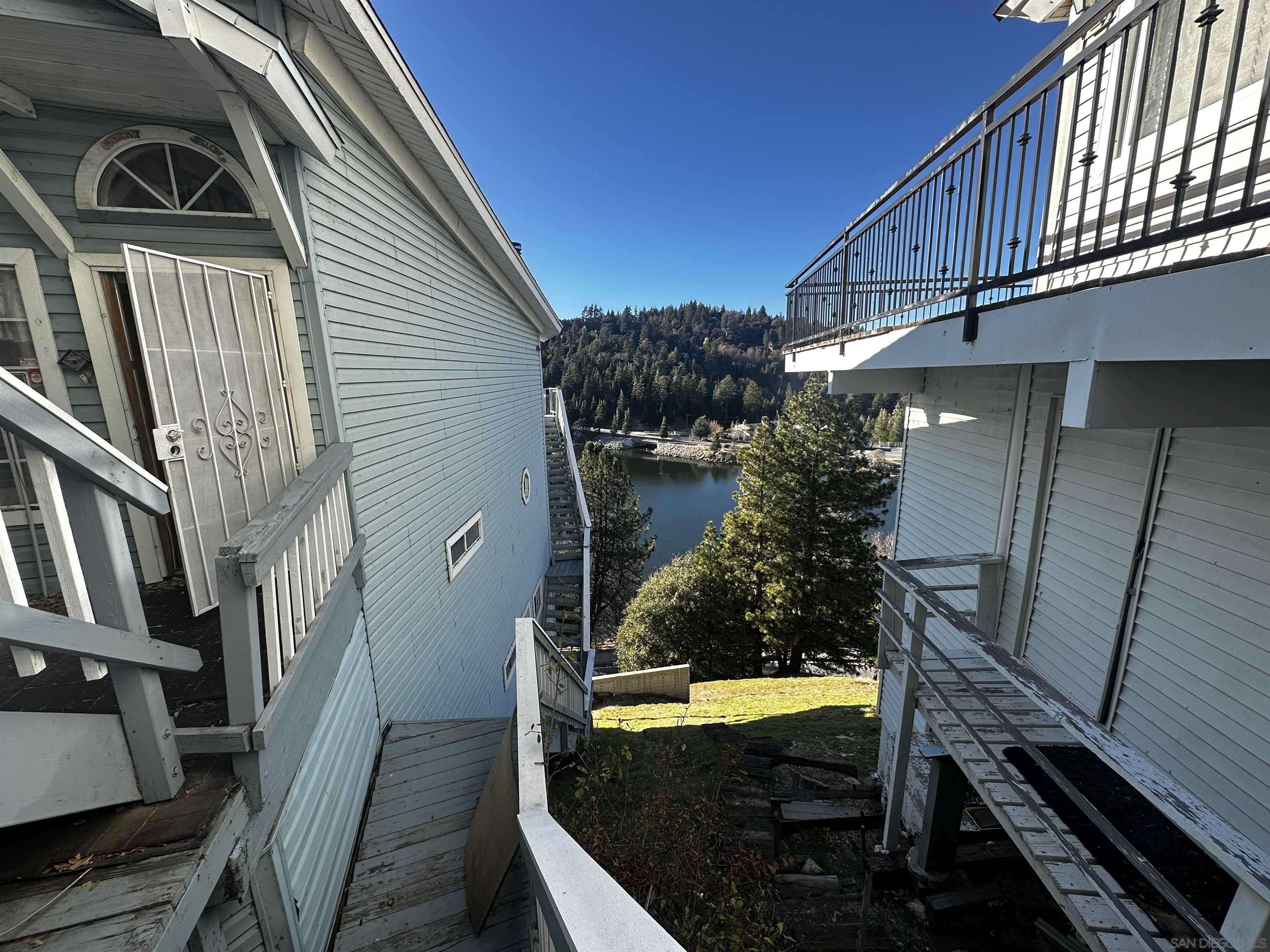 Detail Gallery Image 19 of 26 For 402  Delle Drive, Crestline,  CA 92325 - 3 Beds | 2/1 Baths