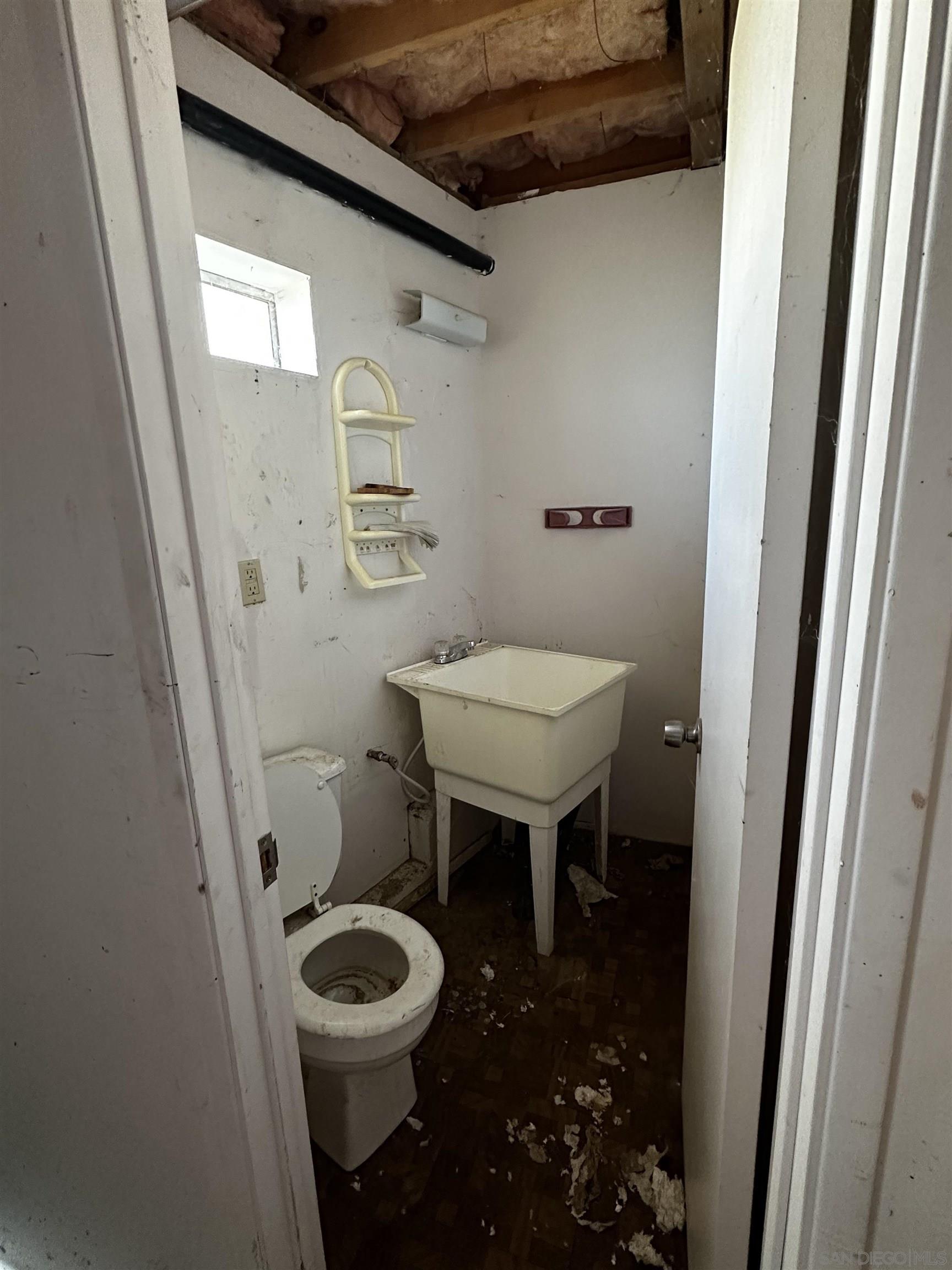 Detail Gallery Image 22 of 26 For 402  Delle Drive, Crestline,  CA 92325 - 3 Beds | 2/1 Baths