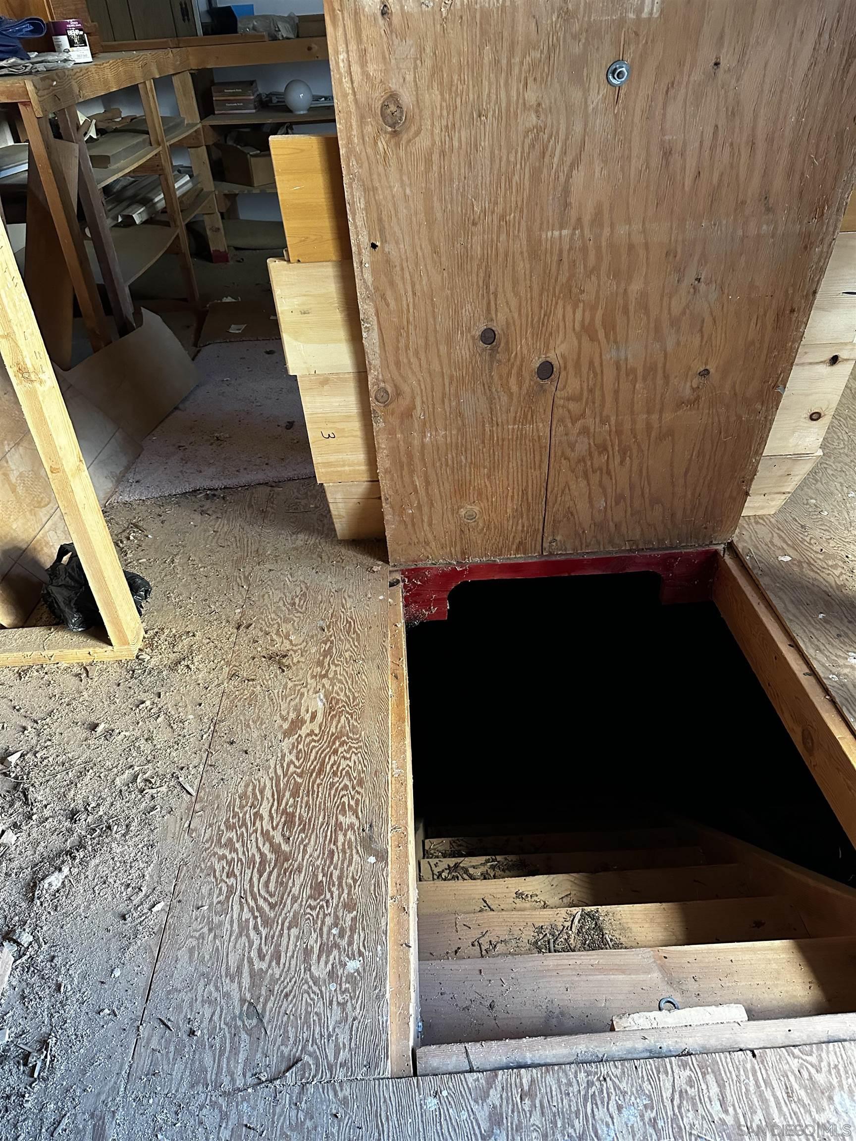 Detail Gallery Image 23 of 26 For 402  Delle Drive, Crestline,  CA 92325 - 3 Beds | 2/1 Baths