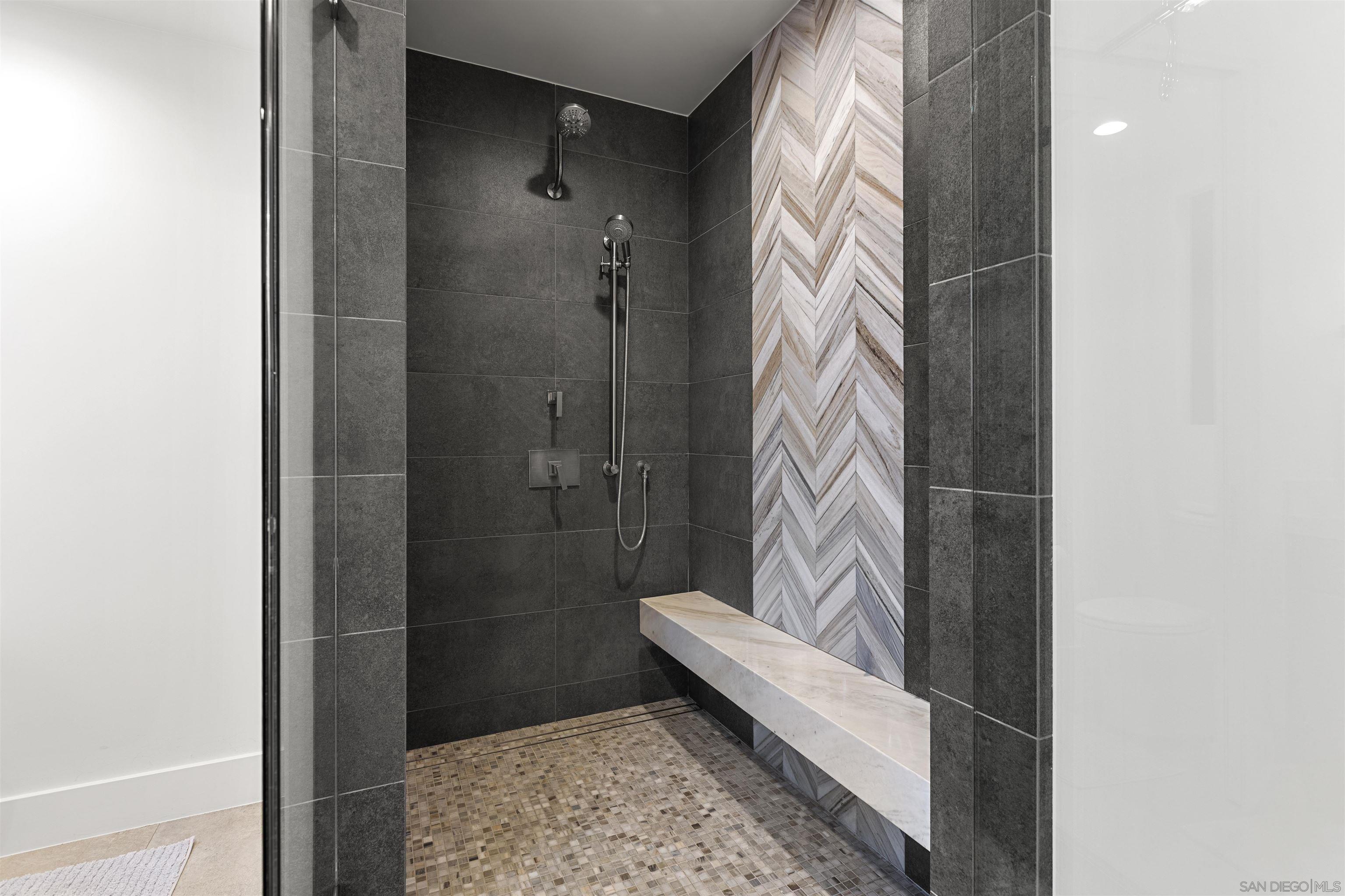 Detail Gallery Image 22 of 43 For 119  41st, Newport Beach,  CA 92663 - 3 Beds | 5 Baths