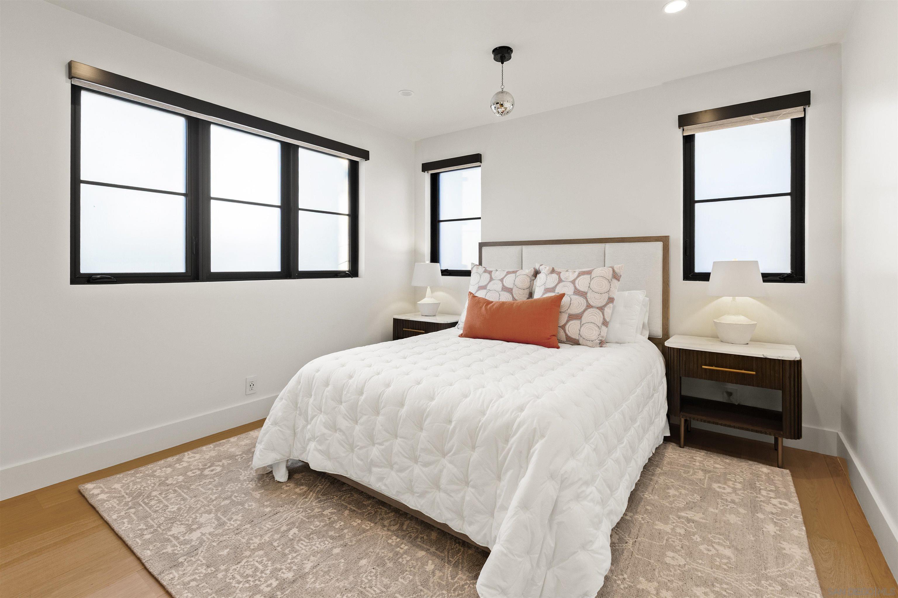 Detail Gallery Image 27 of 43 For 119  41st, Newport Beach,  CA 92663 - 3 Beds | 5 Baths